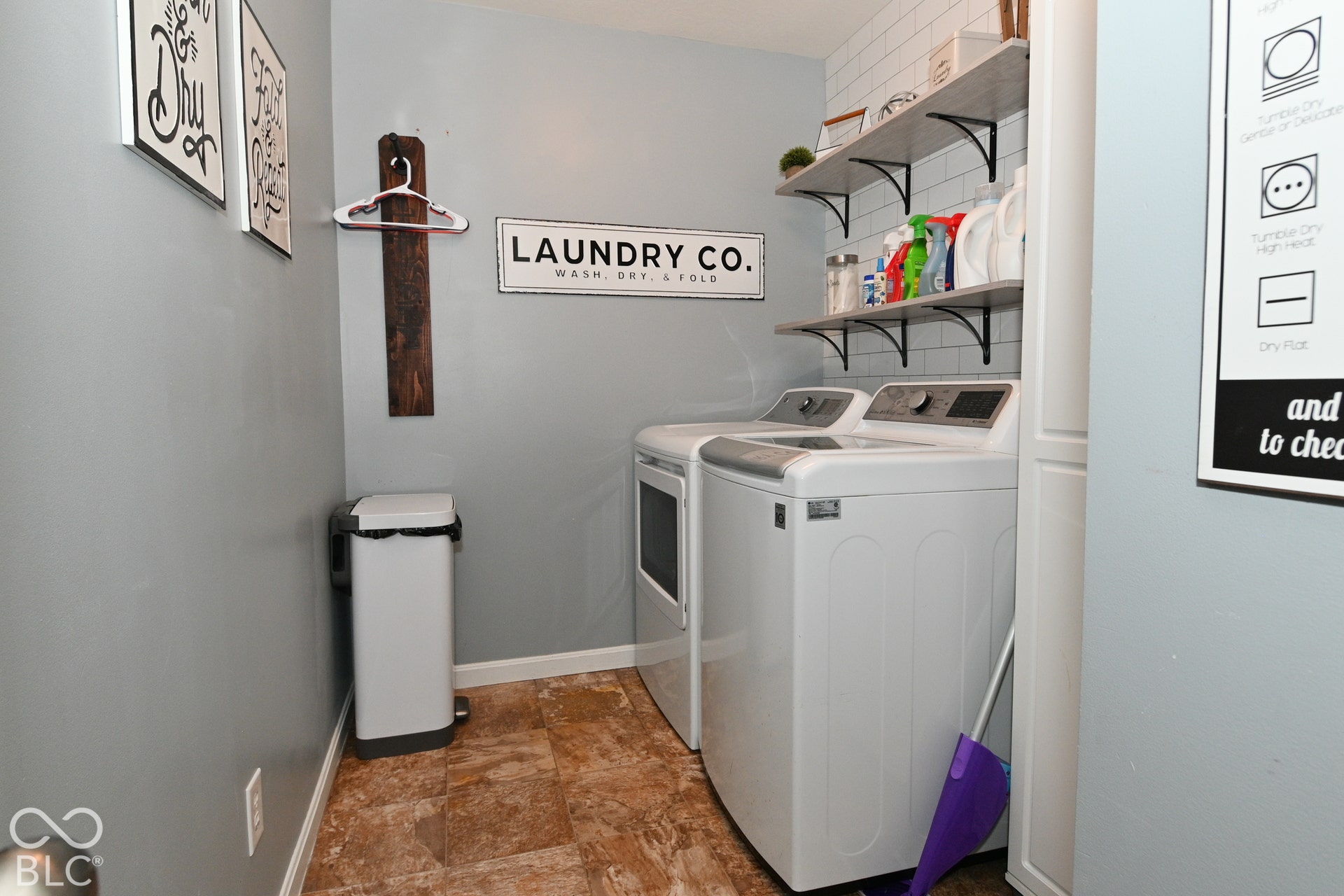 2582 Twinleaf Drive, Plainfield, IN 46168 2582 Twinleaf Drive, Plainfield, IN 46168