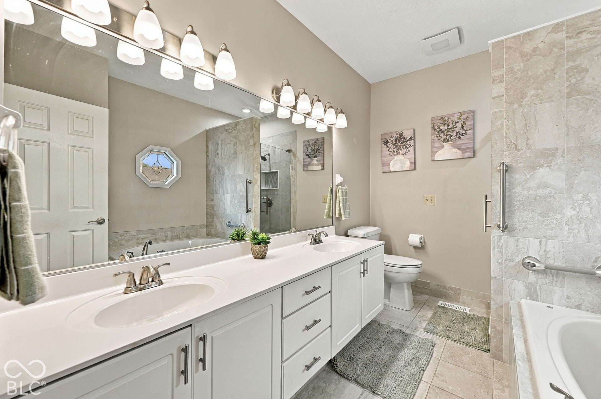 7342 Pymbroke Drive, Fishers, IN 46038
