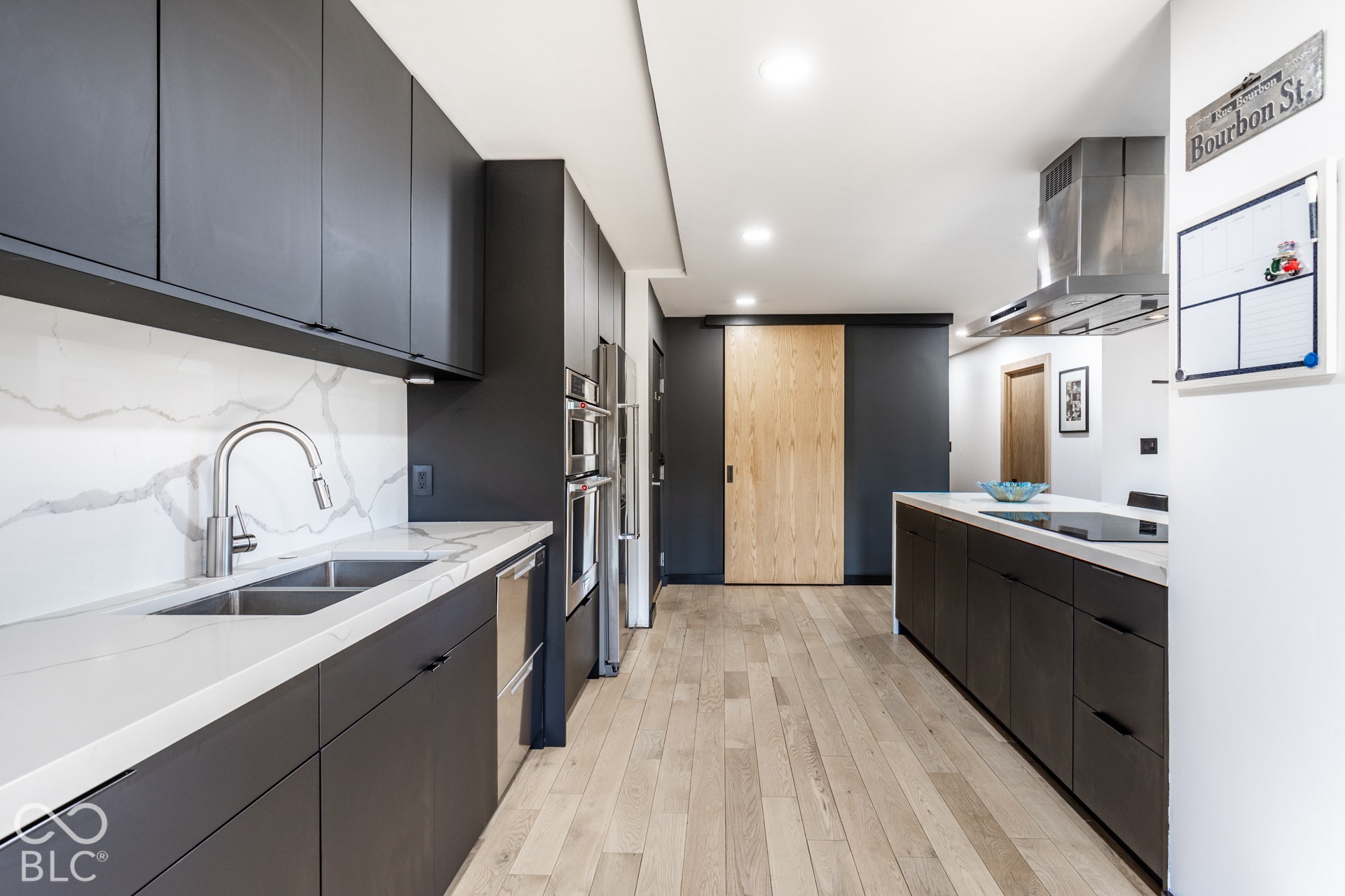 25 E 40th Street, Indianapolis, IN 46205