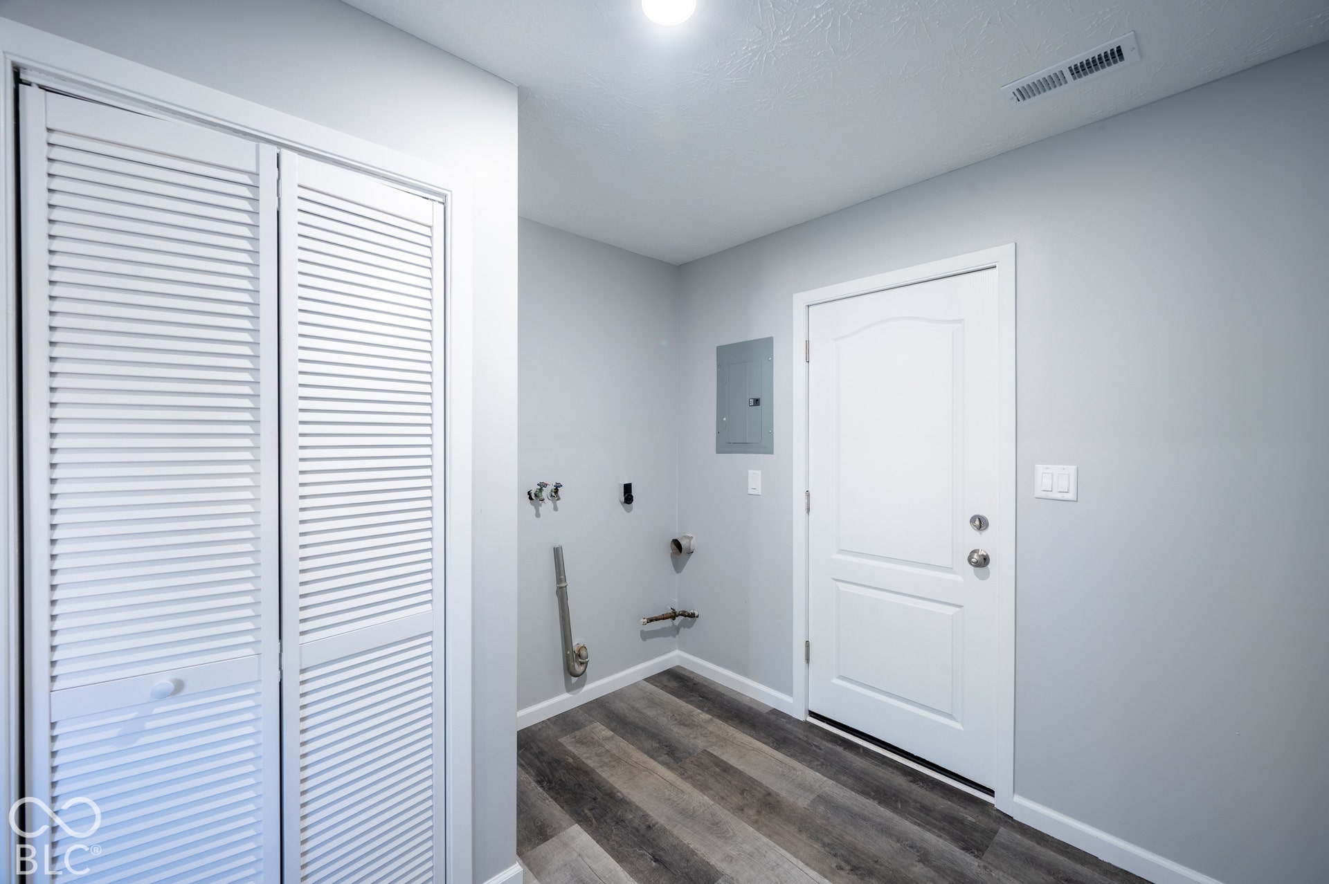 2808 Sangster Avenue, Indianapolis, IN 46218