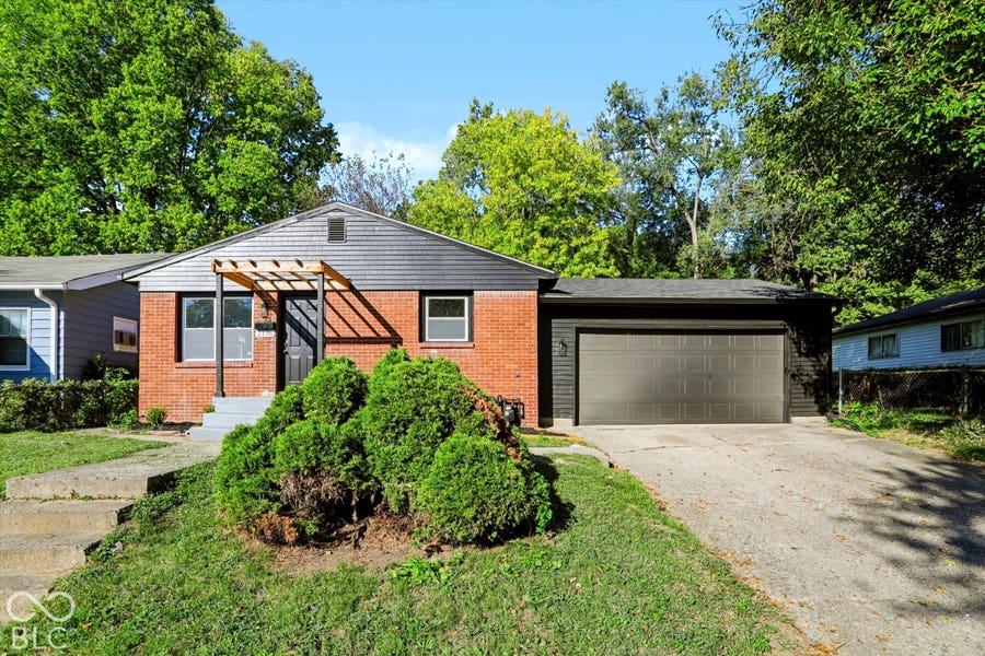 Property photo for 2176 N Dexter Street N, Indianapolis, IN