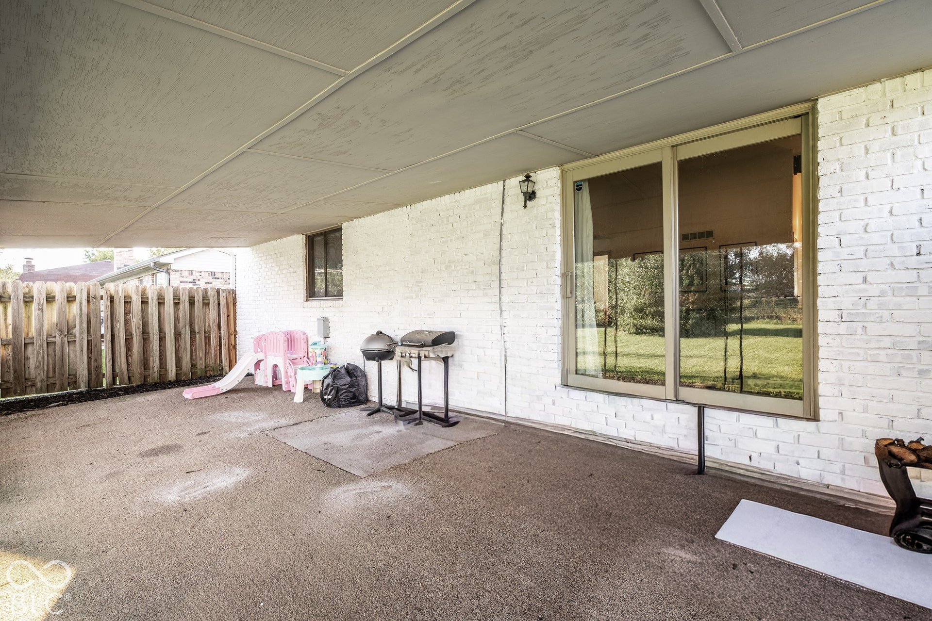 5526 Riva Ridge Drive, Indianapolis, IN 46237 5526 Riva Ridge Drive, Indianapolis, IN 46237
