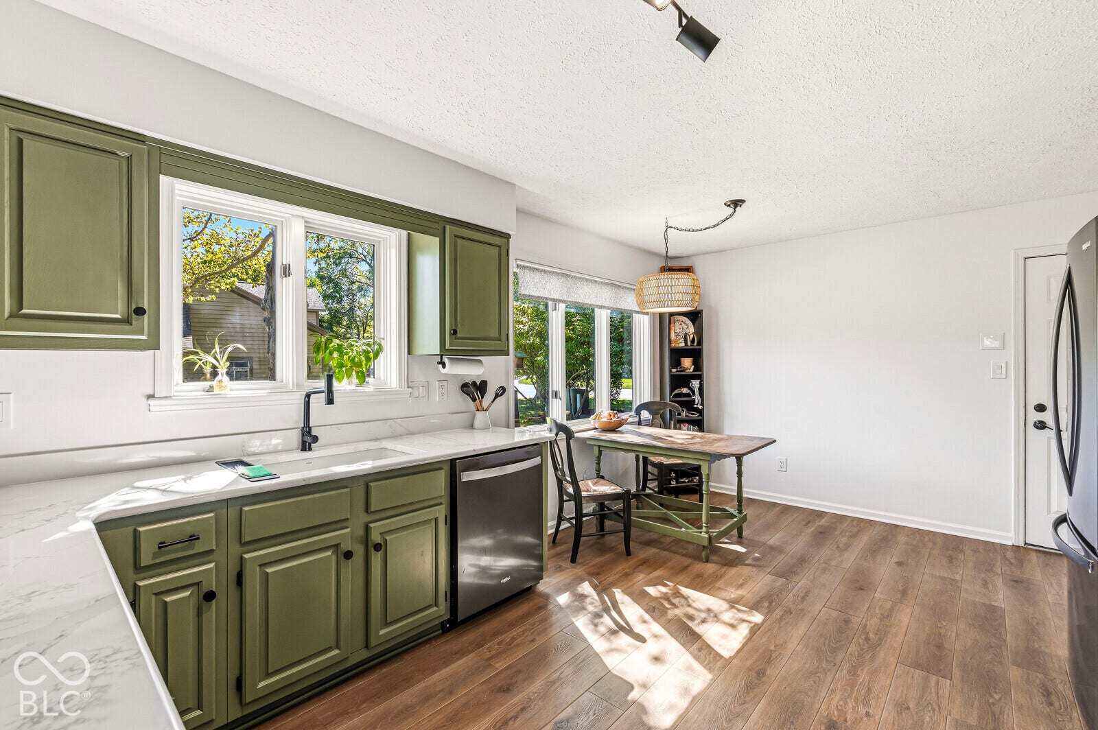 8047 Van Ness Way, Indianapolis, IN 46240
