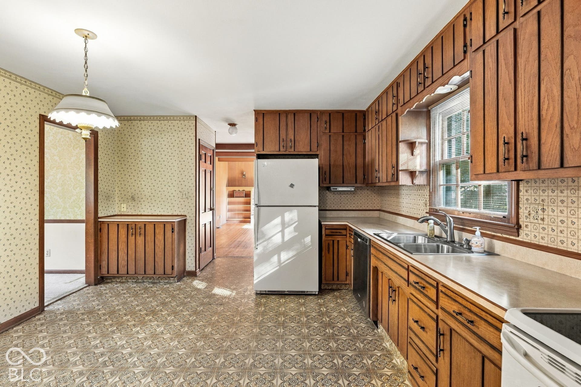 503 Sudbury Court, Indianapolis, IN 46234