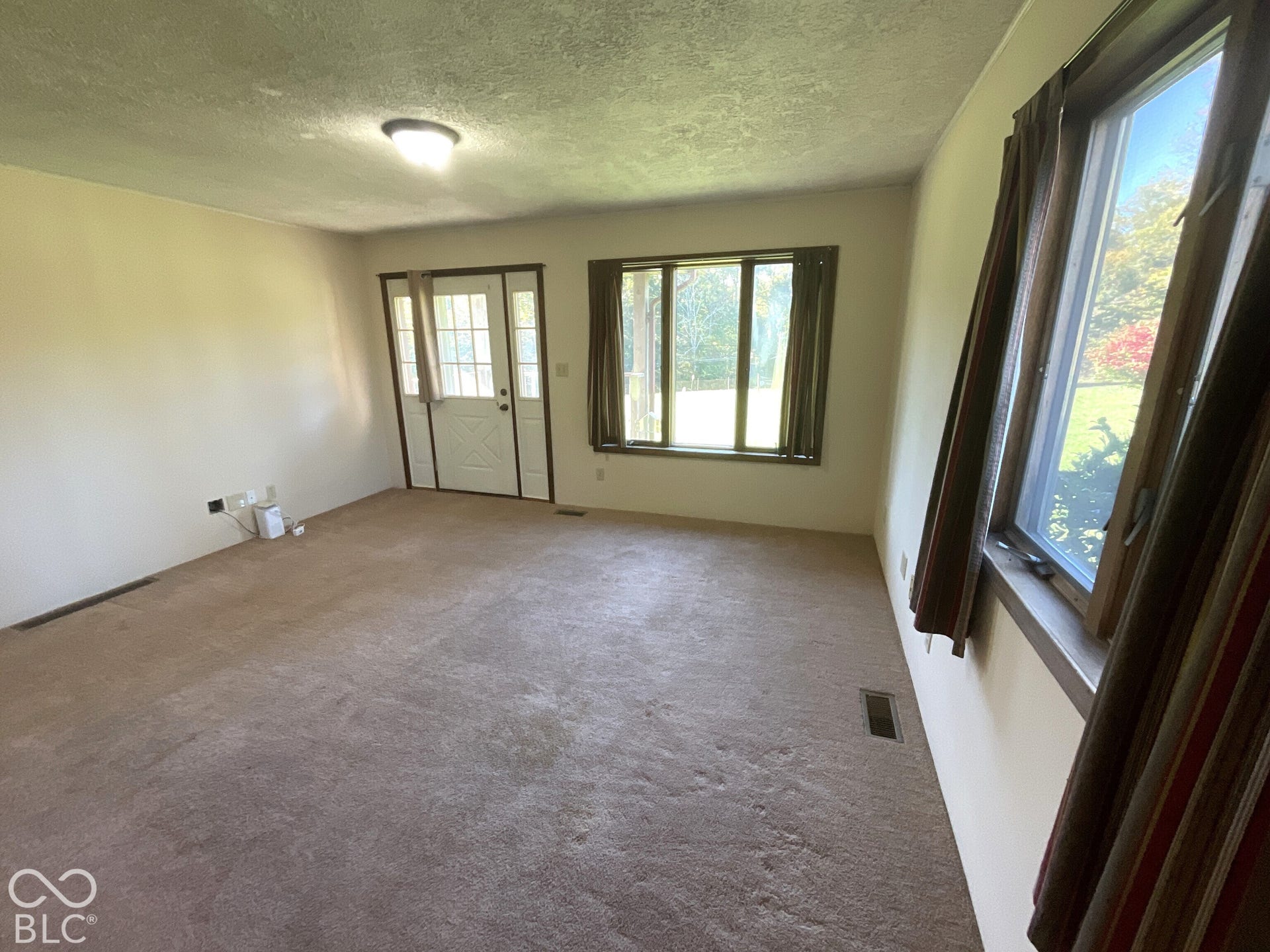 3333 Patricksburg Road, Spencer, IN 47460 Living Room