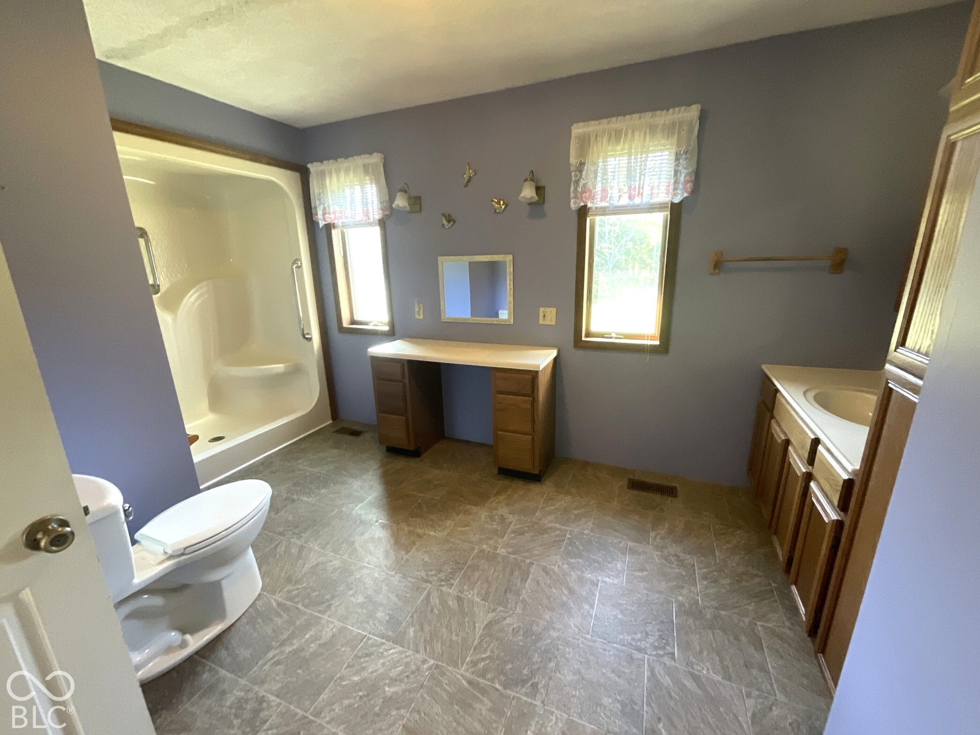 3333 Patricksburg Road, Spencer, IN 47460 Primary Bathroom