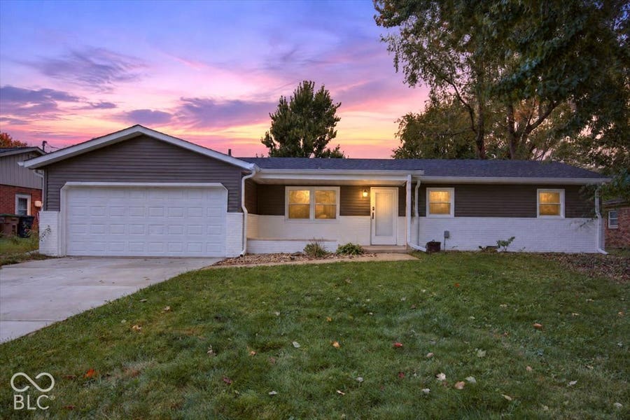 Property photo for 2815 Yellowwood Court, Columbus, IN