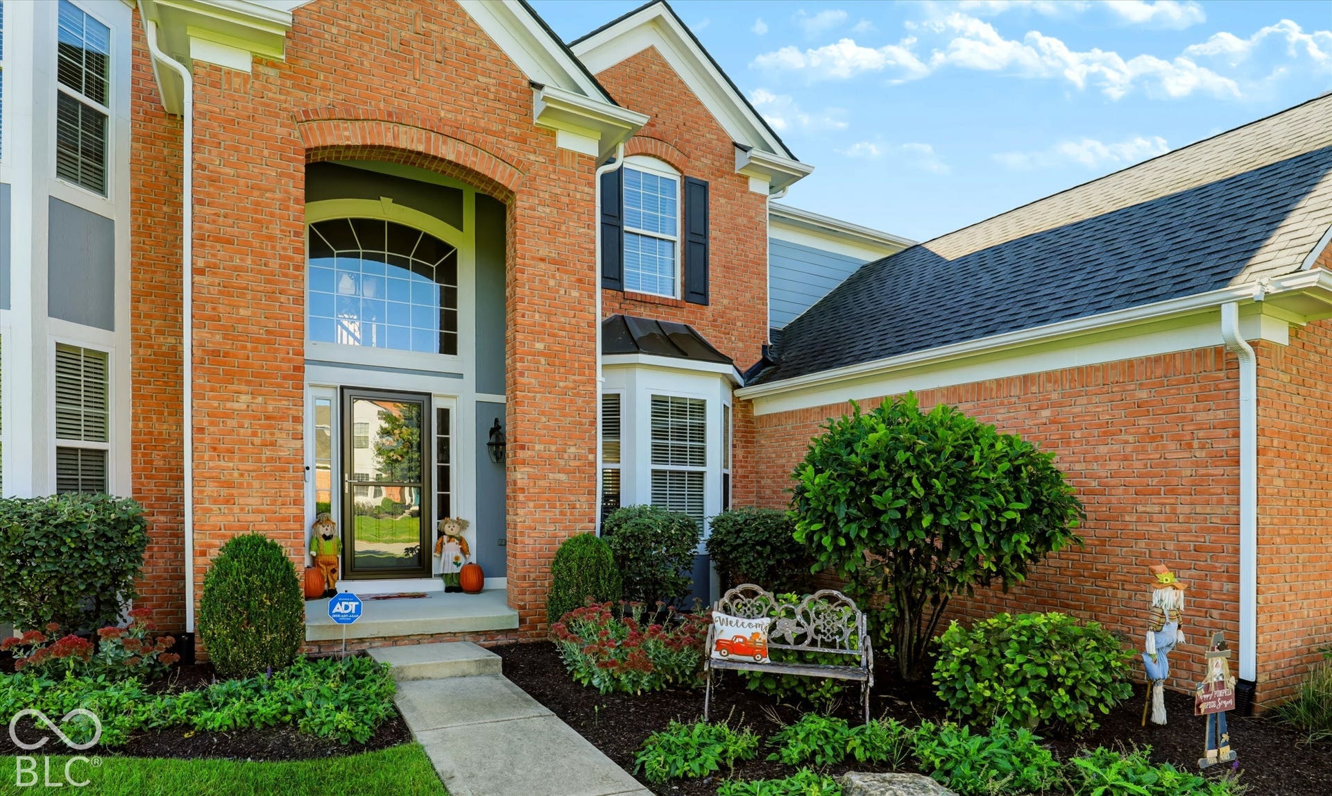 Well-maintained, updated, and the backyard of dreams!