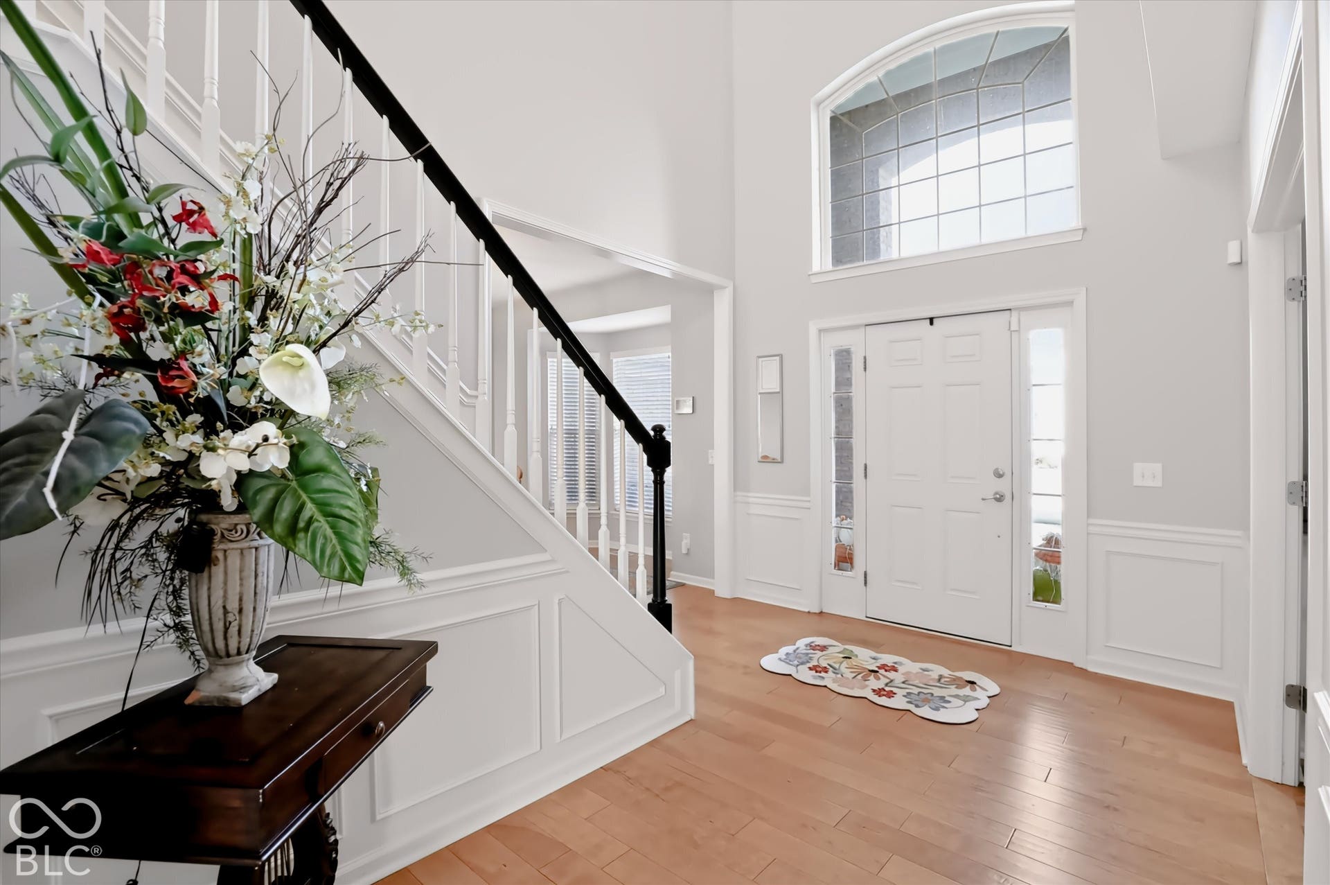 Vaulted ceilings make for a grand entrance into the foyer