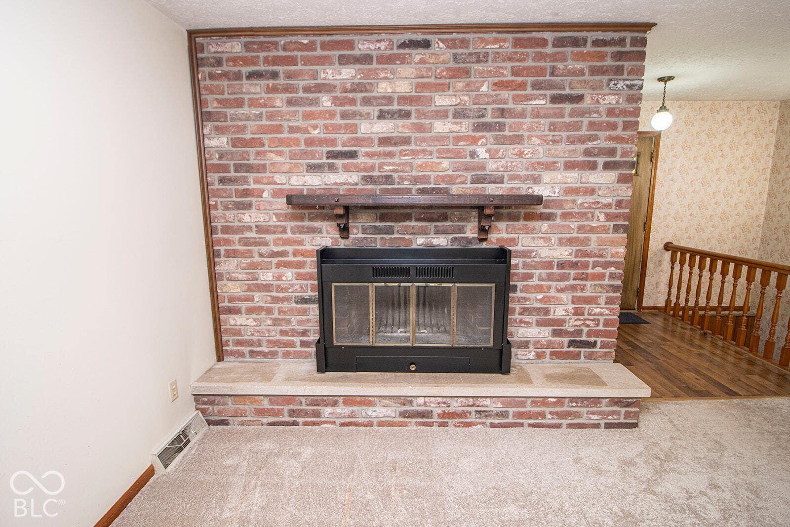 9015 E 256th, Arcadia, IN 46030 Fireplace