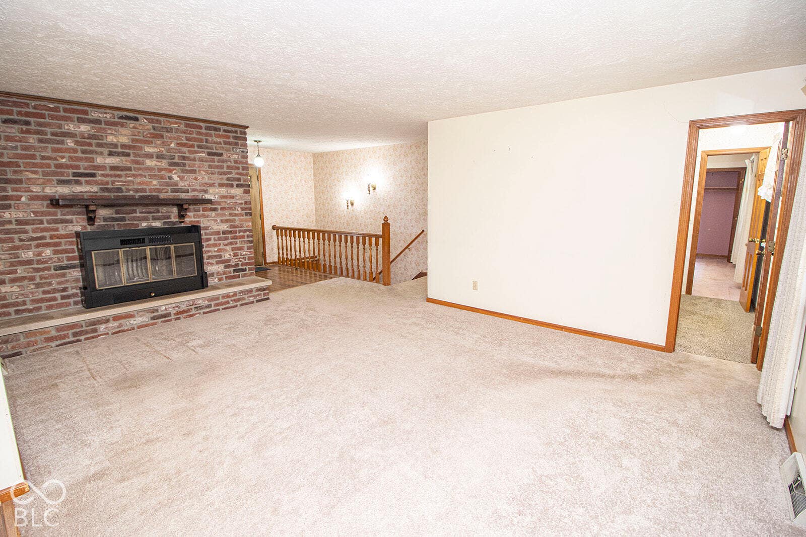 9015 E 256th, Arcadia, IN 46030 Living Room