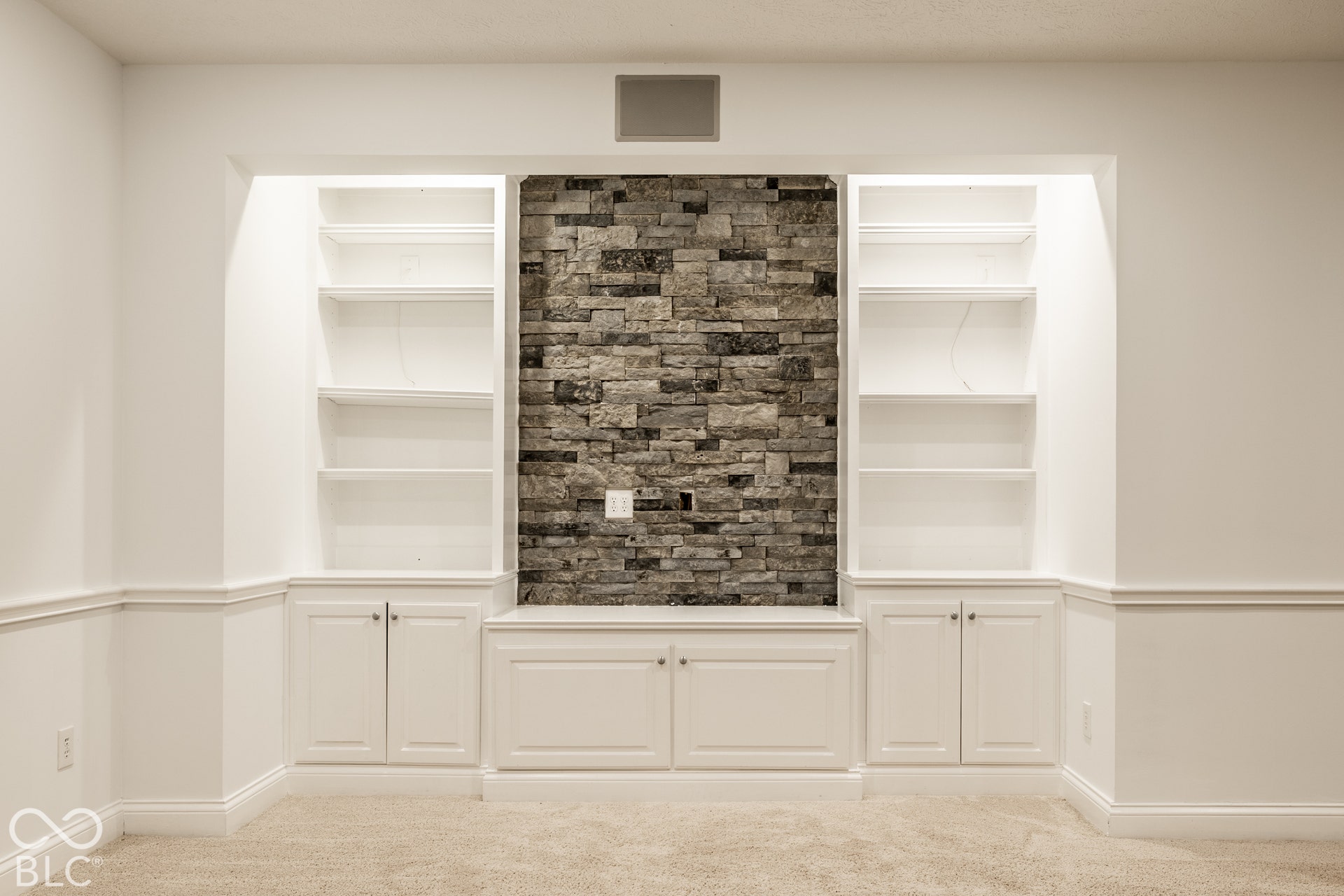 9252 Timberline Drive, Indianapolis, IN 46256