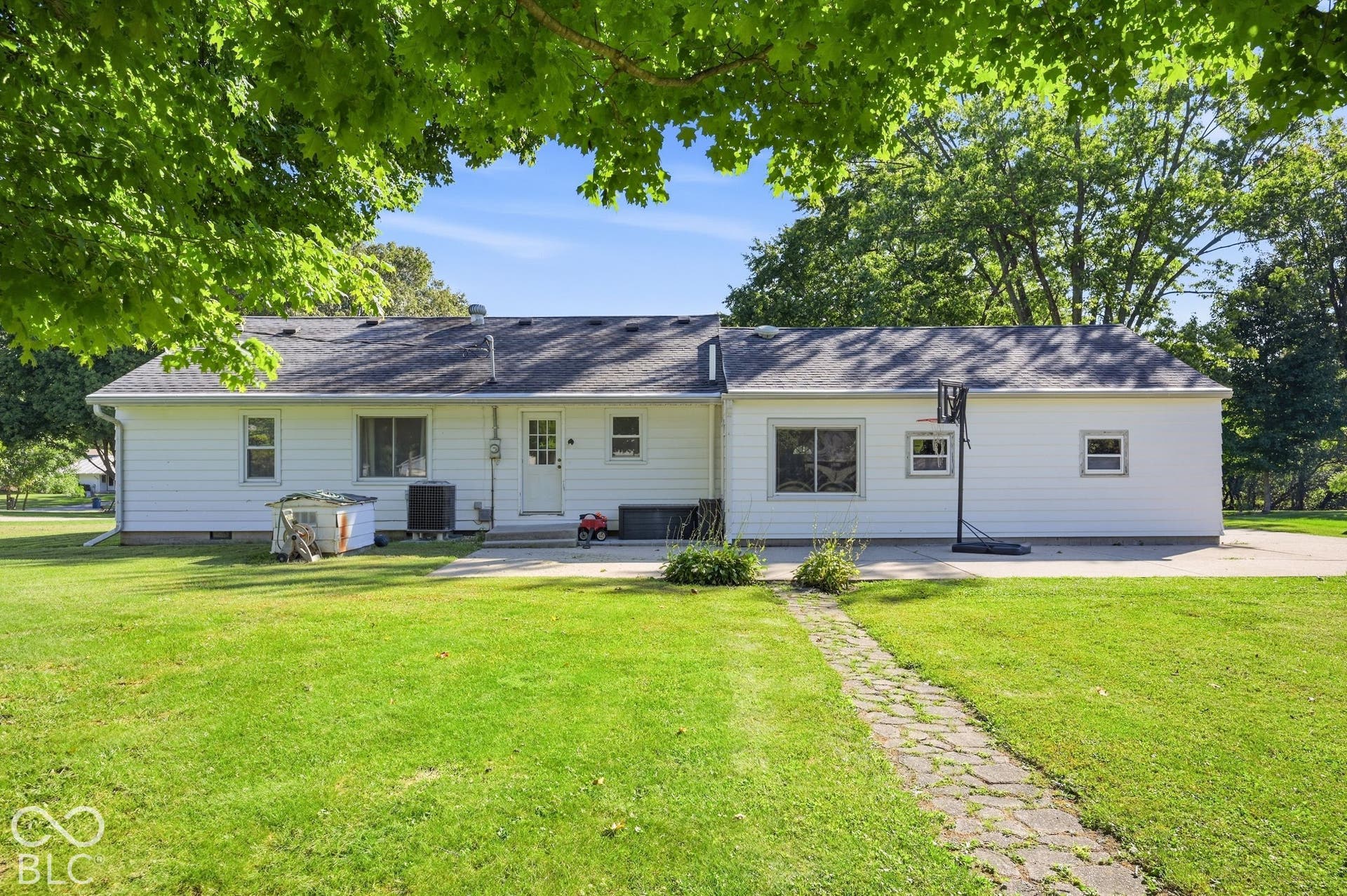 208 West Drive, Fortville, IN 46040