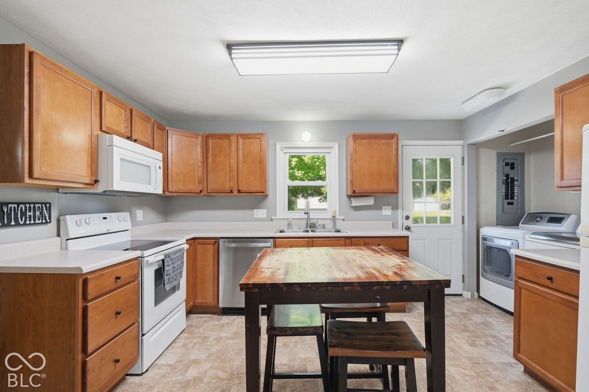 208 West Drive, Fortville, IN 46040