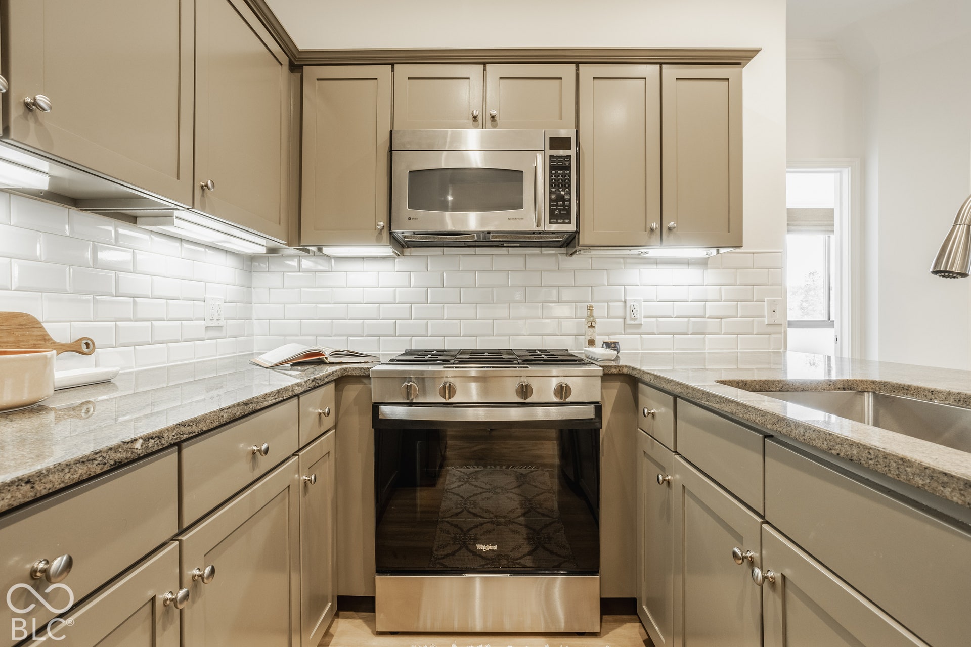 225 N New Jersey Street, Indianapolis, IN 46204
