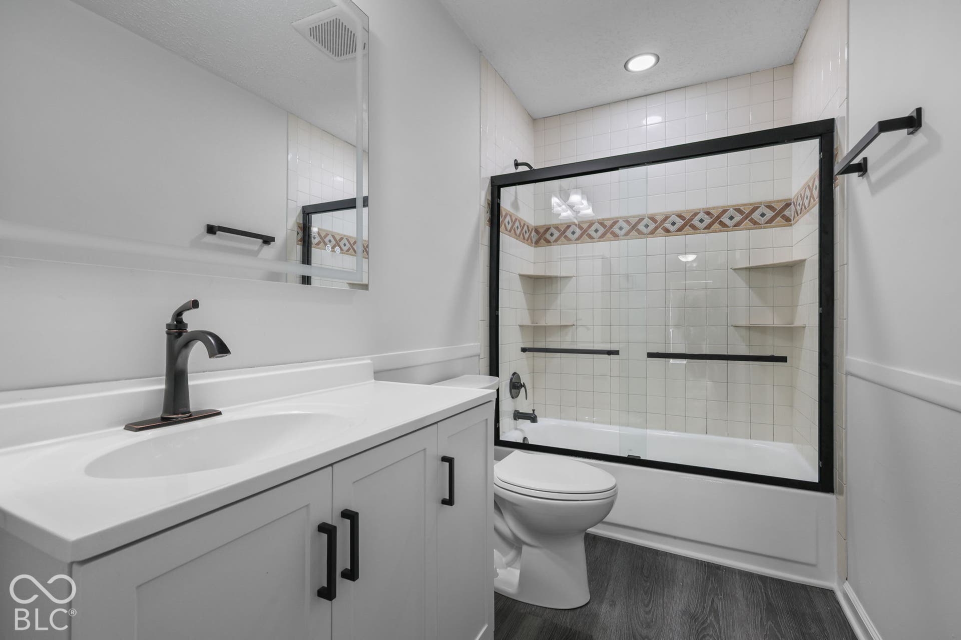 6724 S Lawndale Avenue, Indianapolis, IN 46221