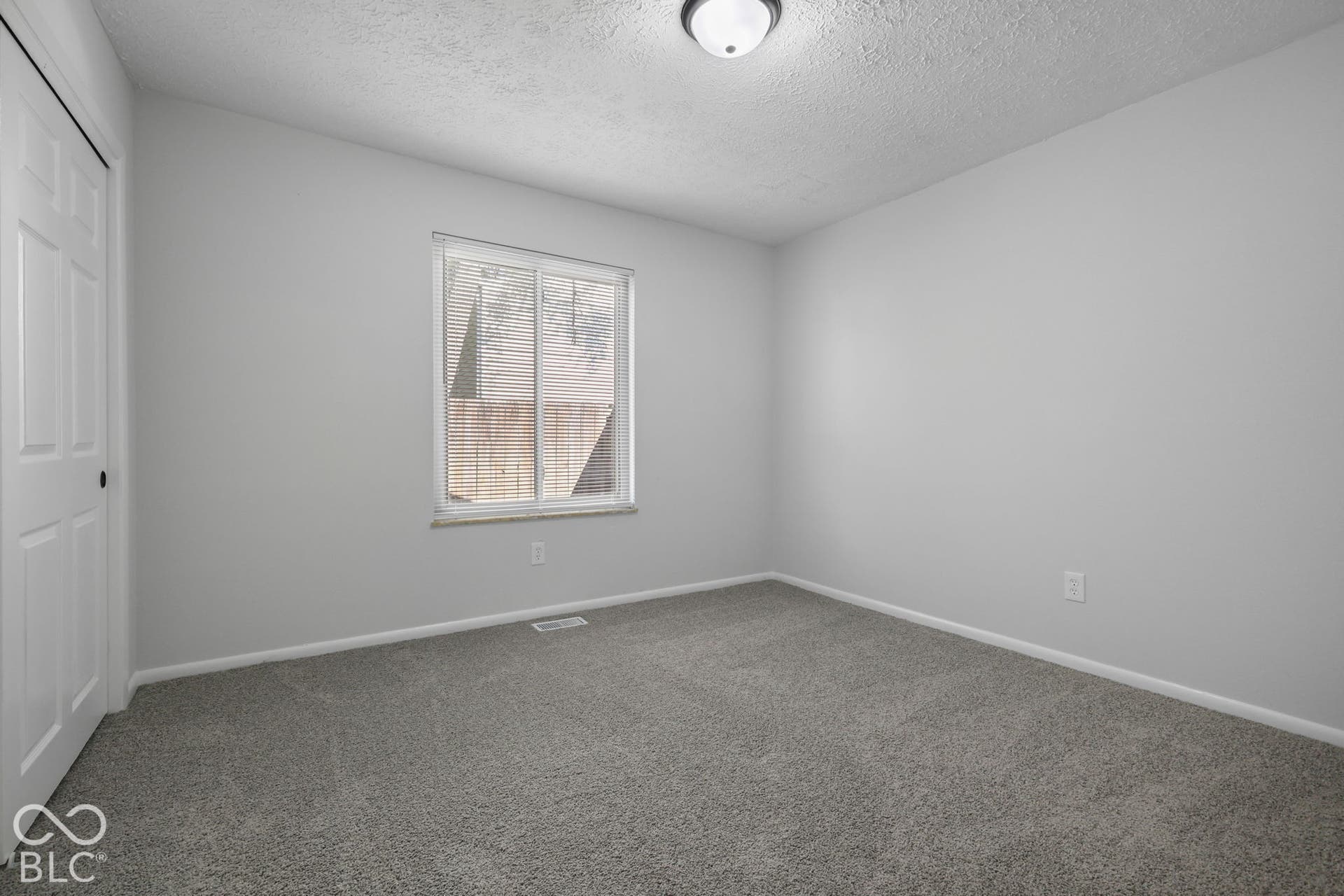 6724 S Lawndale Avenue, Indianapolis, IN 46221