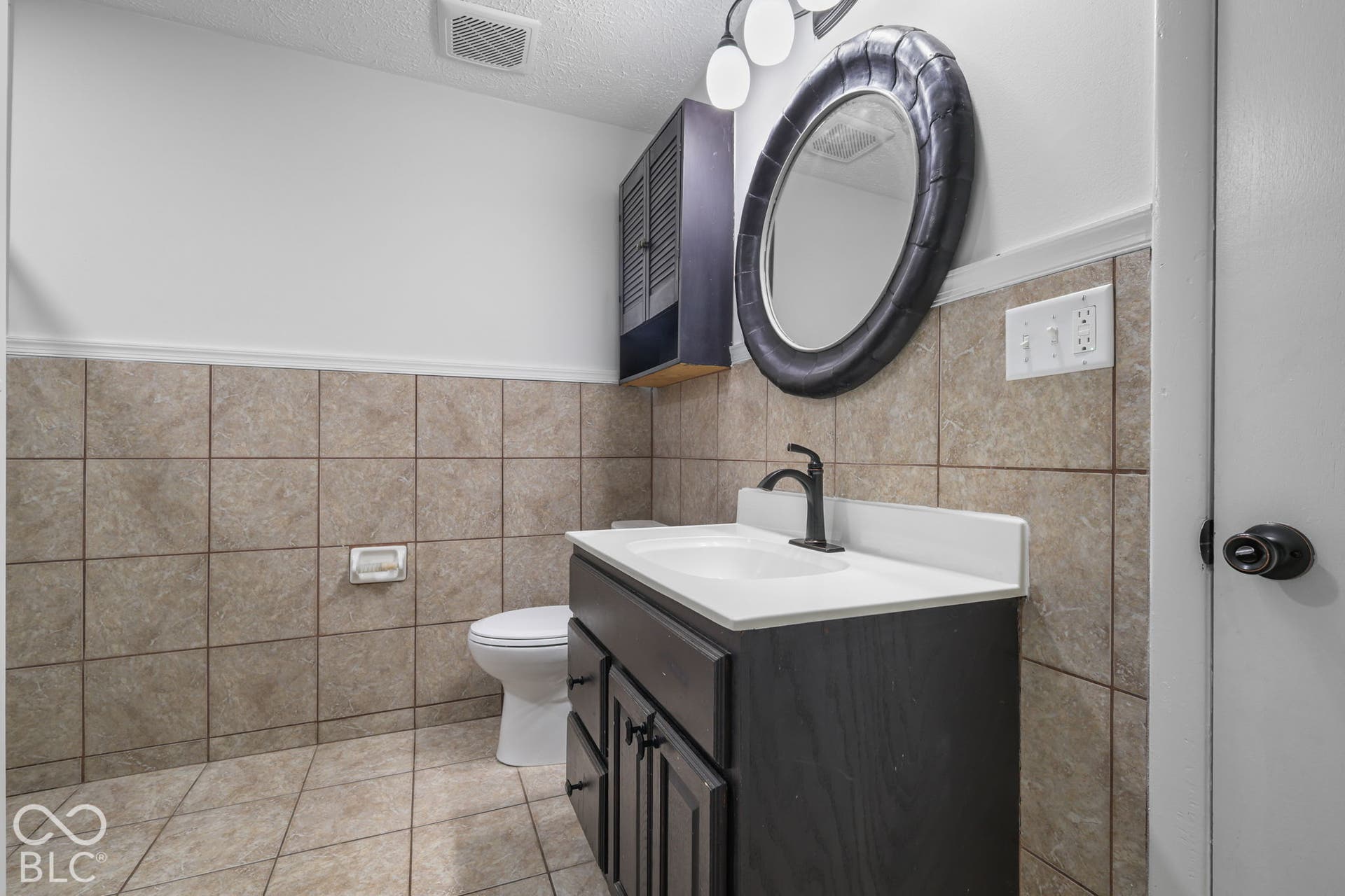 6724 S Lawndale Avenue, Indianapolis, IN 46221