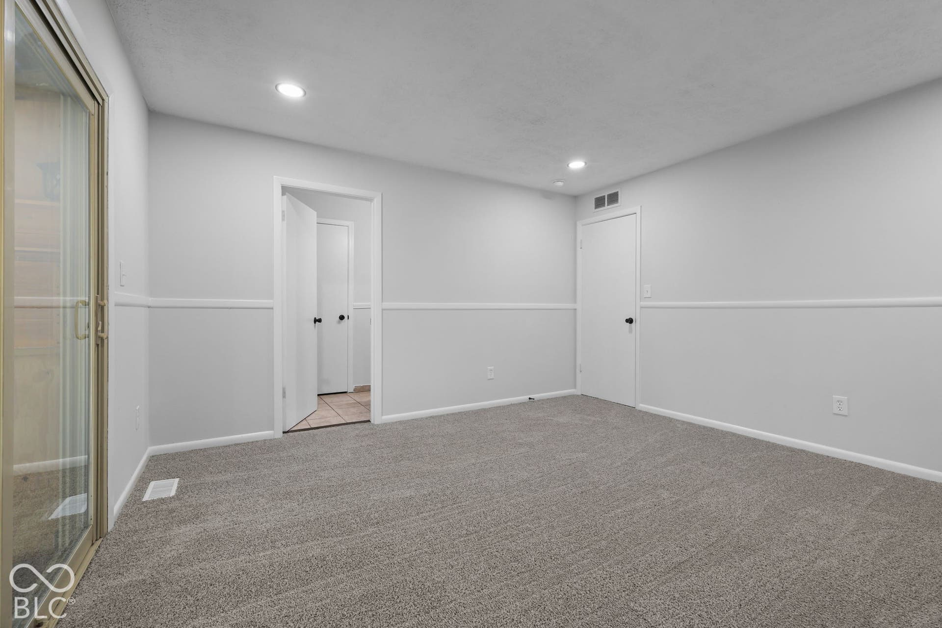 6724 S Lawndale Avenue, Indianapolis, IN 46221