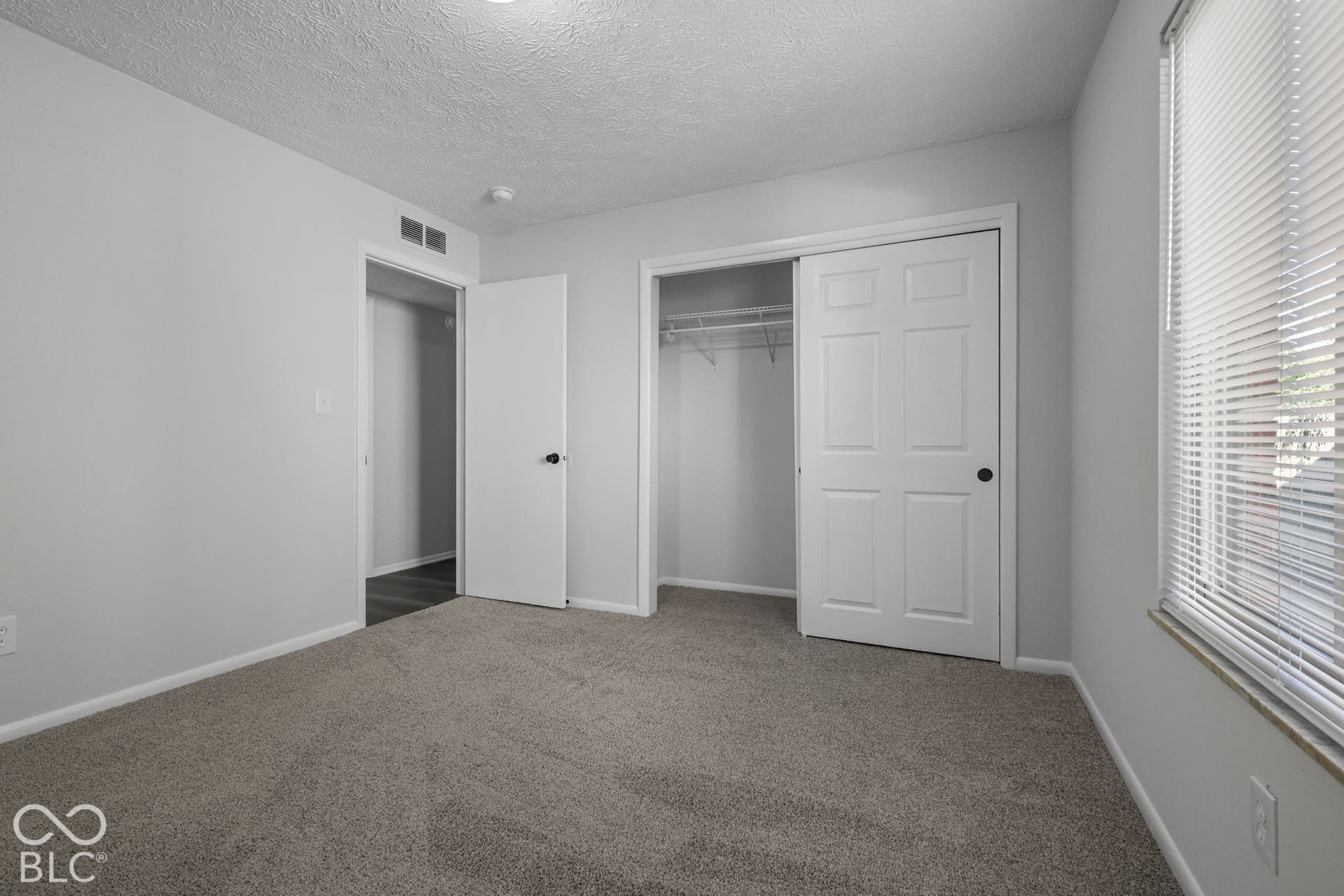 6724 S Lawndale Avenue, Indianapolis, IN 46221
