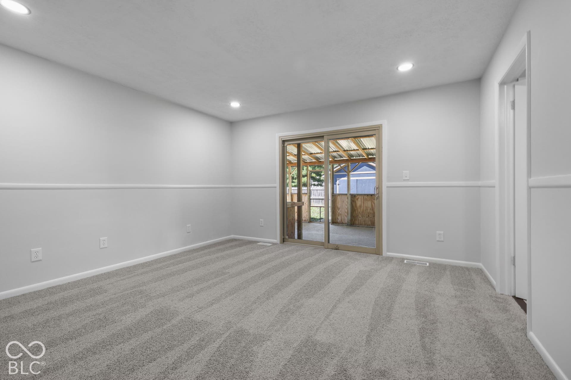 6724 S Lawndale Avenue, Indianapolis, IN 46221
