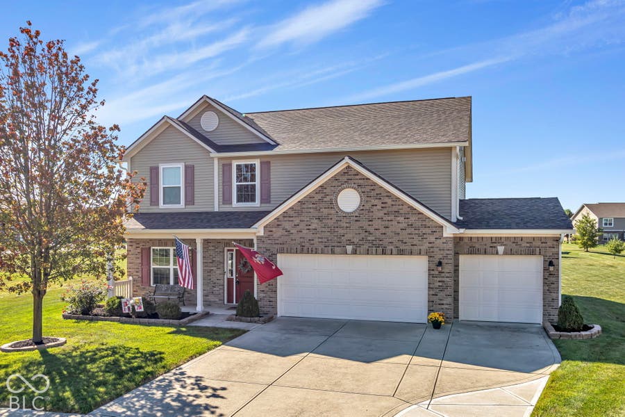 Property photo for 4621 W Dane Court, New Palestine, IN