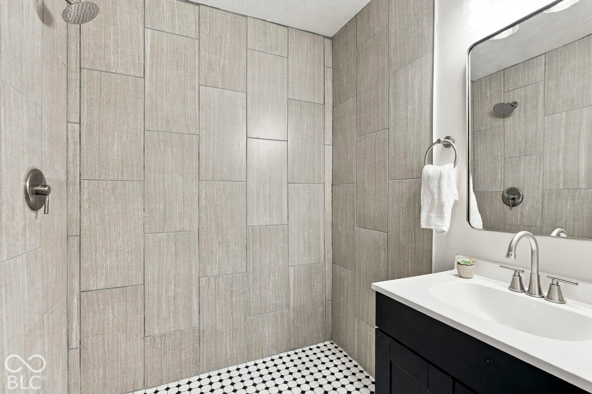Primary ensuite full bath