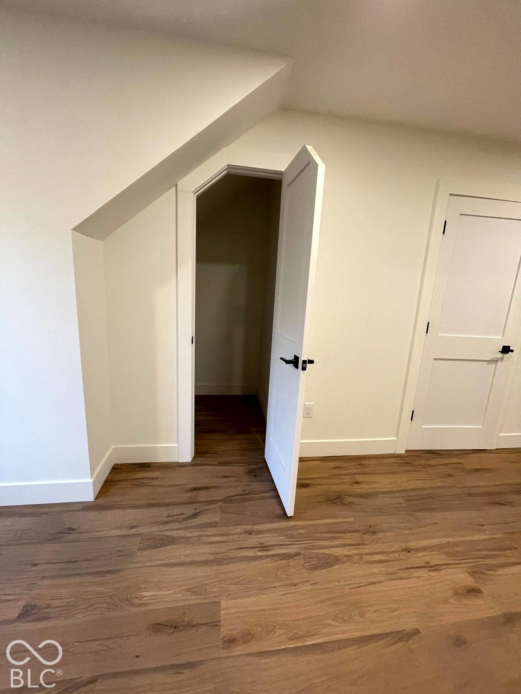 5941 S Poplar Grove Road, Columbus, IN 47201
