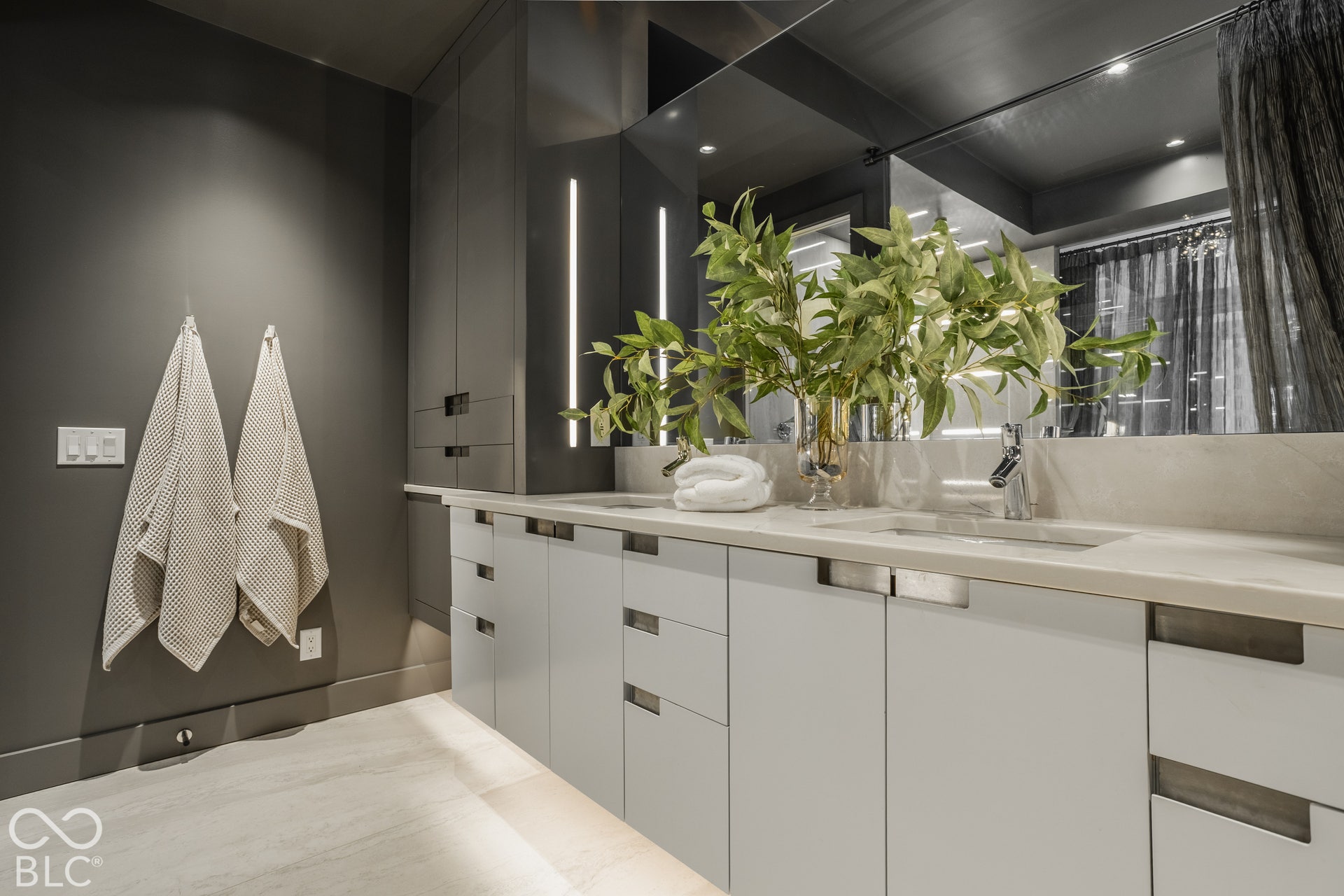 5150 Melbourne Place, Zionsville, IN 46077