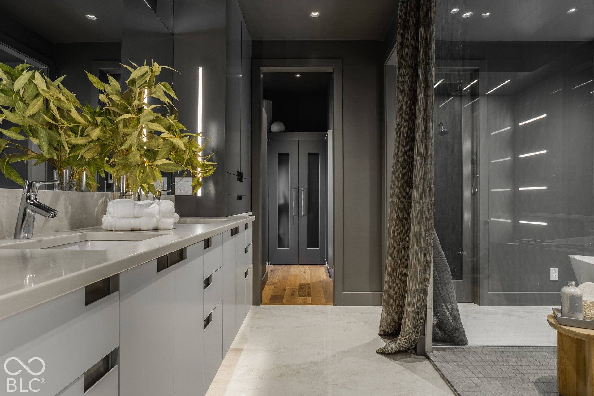 5150 Melbourne Place, Zionsville, IN 46077