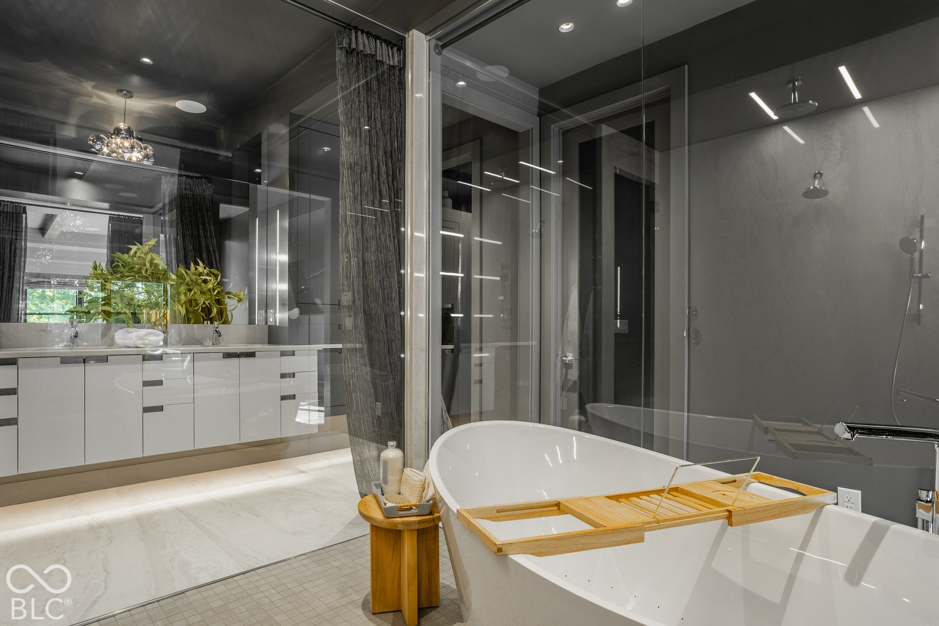 5150 Melbourne Place, Zionsville, IN 46077