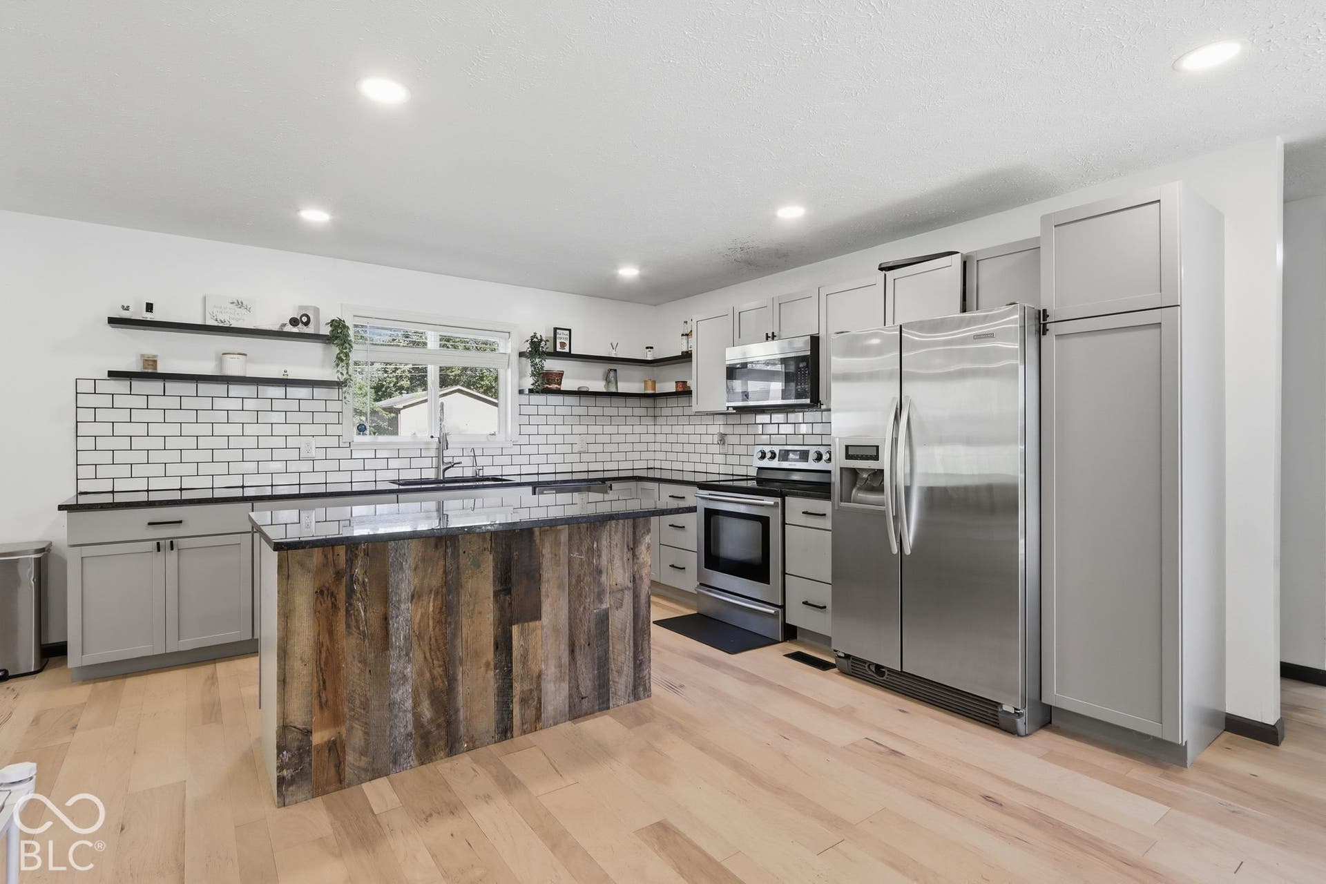2814 W Walnut Drive, Greenfield, IN 46140