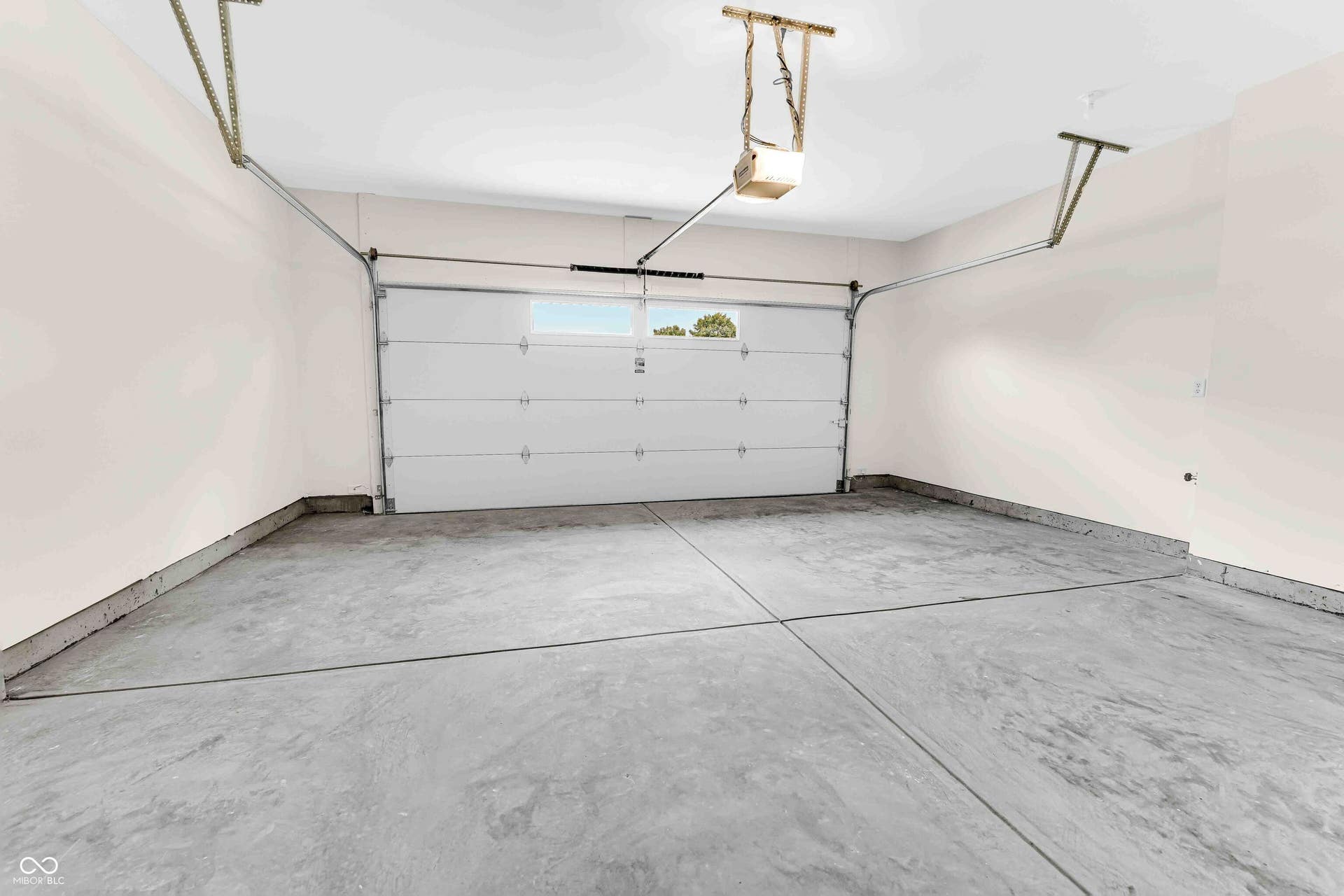 5892 Harbour Town Drive, Noblesville, IN 46062
