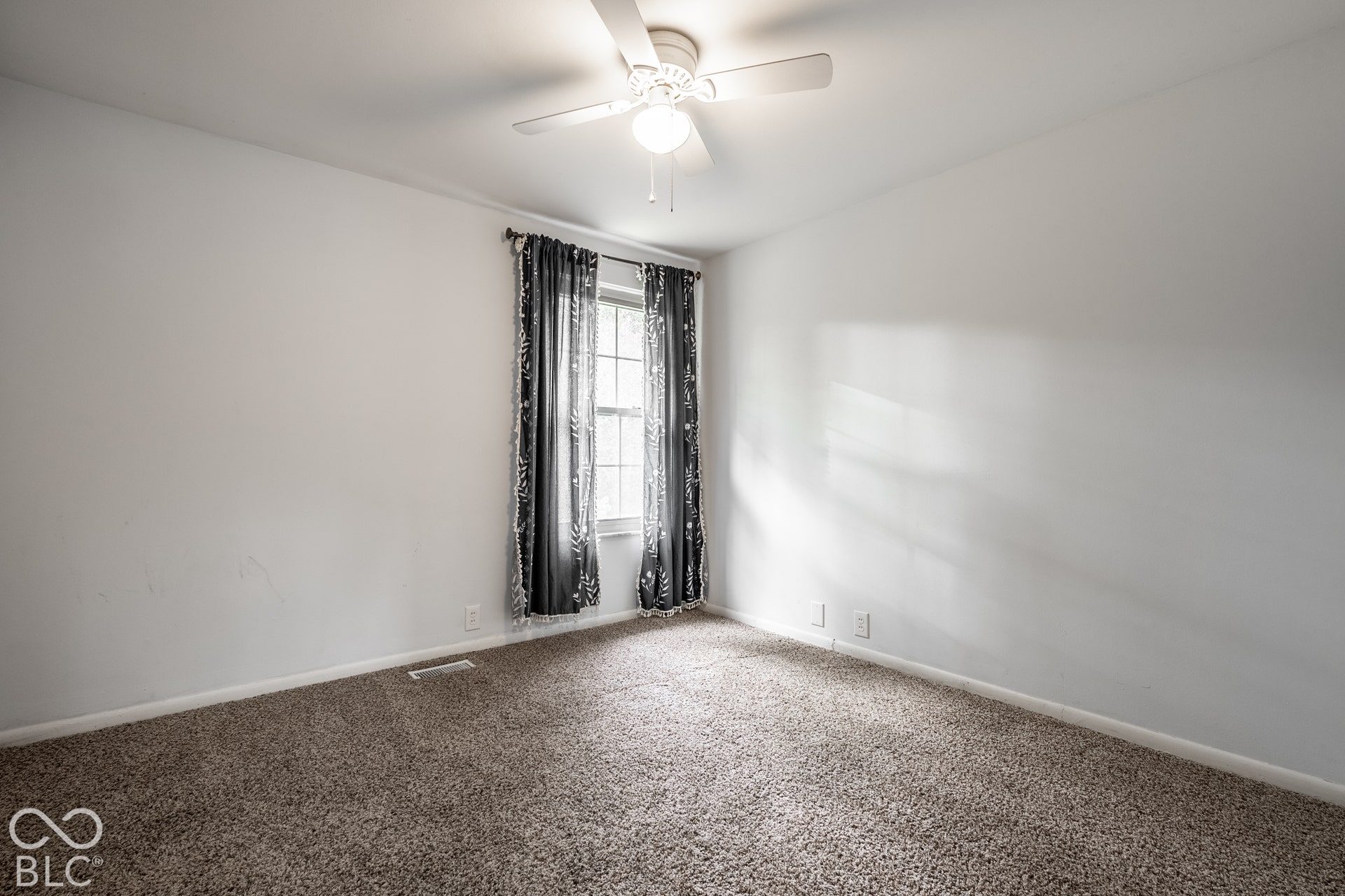 72 Parkview Road, Carmel, IN 46032