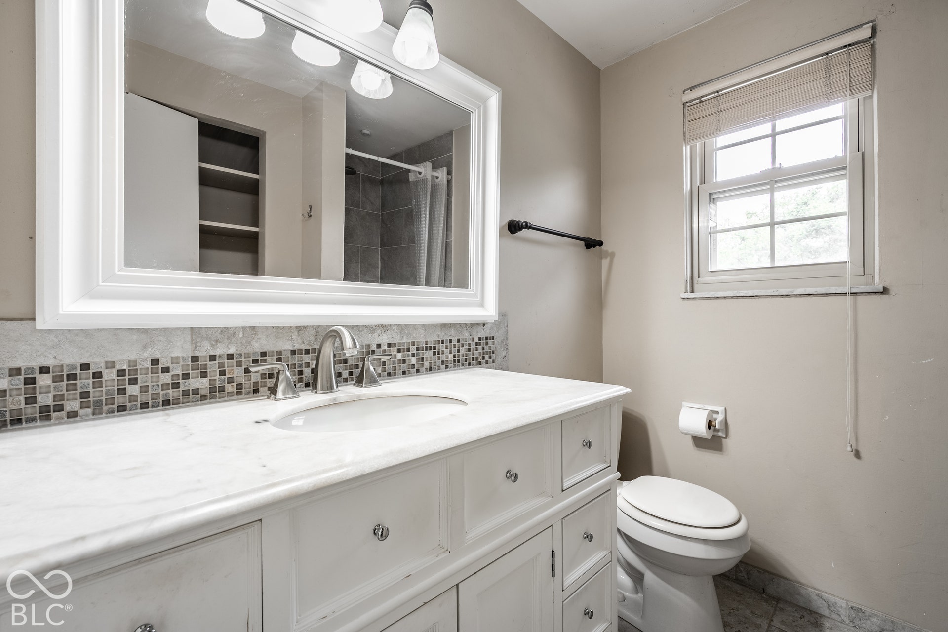 72 Parkview Road, Carmel, IN 46032
