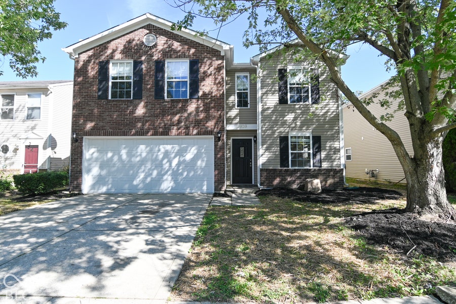 Property photo for 1909 Southernwood Lane, Indianapolis, IN