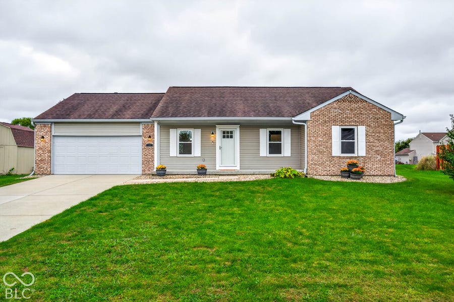 Property photo for 1029 Arabian Way, Bargersville, IN