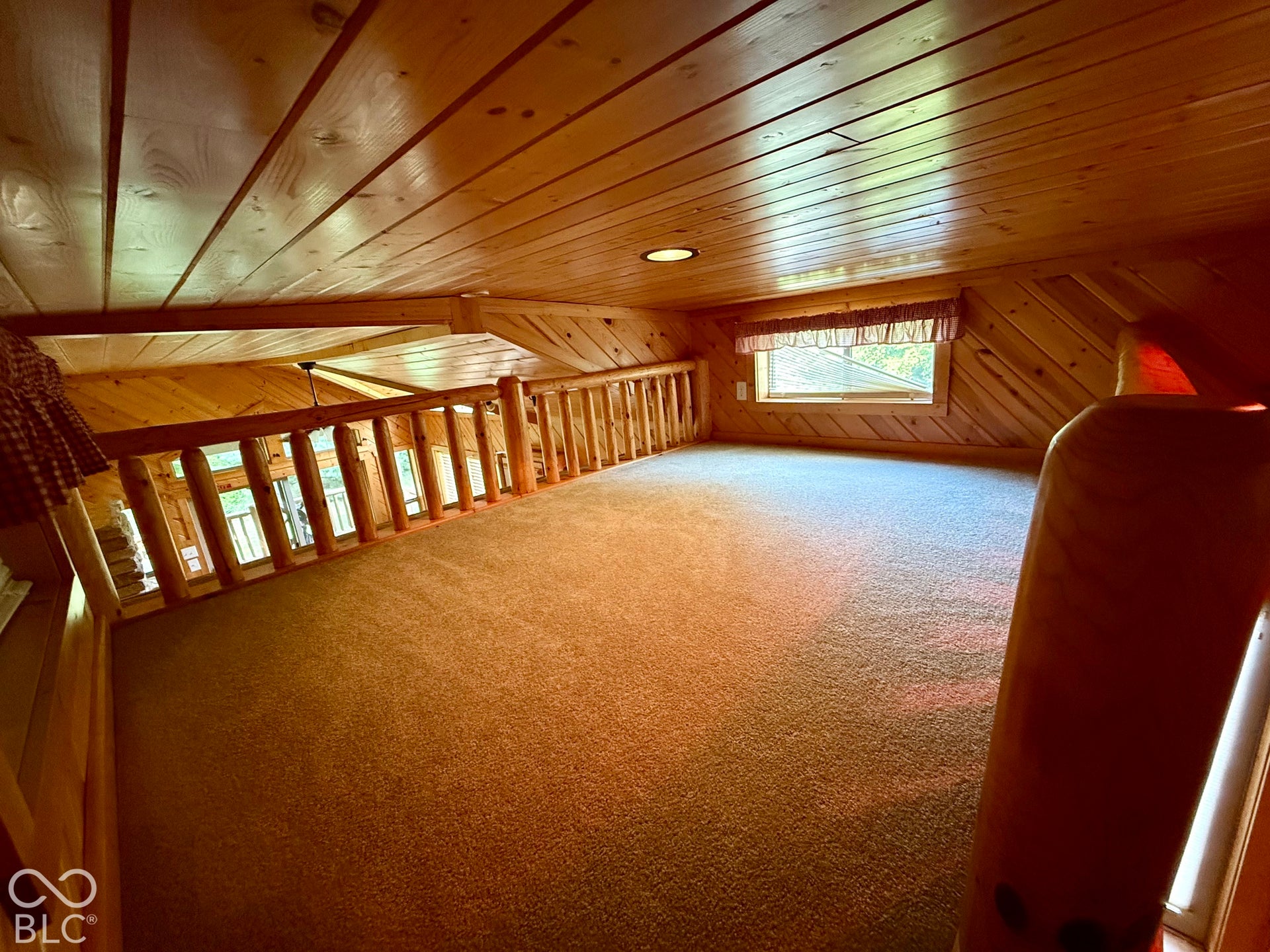 Cabin bonus area/loft