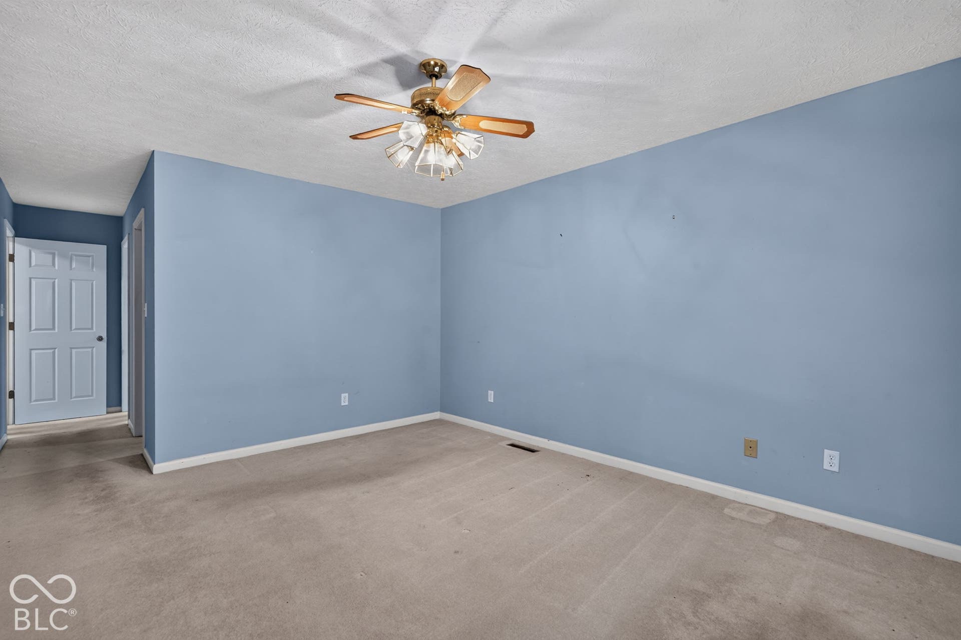 8036 River Bay Drive W, Indianapolis, IN 46240 8036 River Bay Drive W, Indianapolis, IN 46240