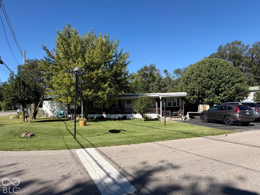 Property photo for 916 S Pleasant Street, Edinburgh, IN