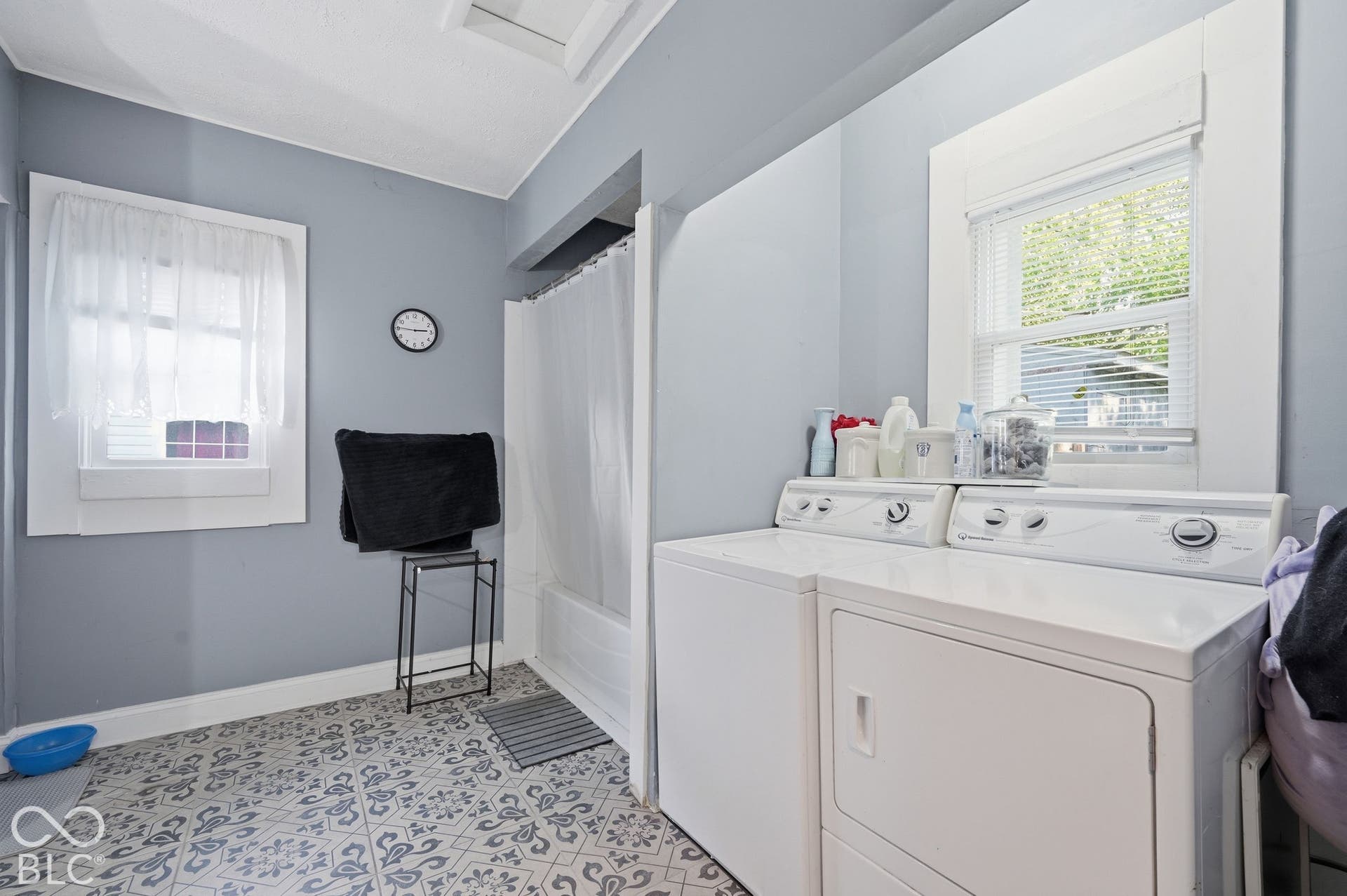 940 S 14th Street, New Castle, IN 47362 940 S 14th Street, New Castle, IN 47362