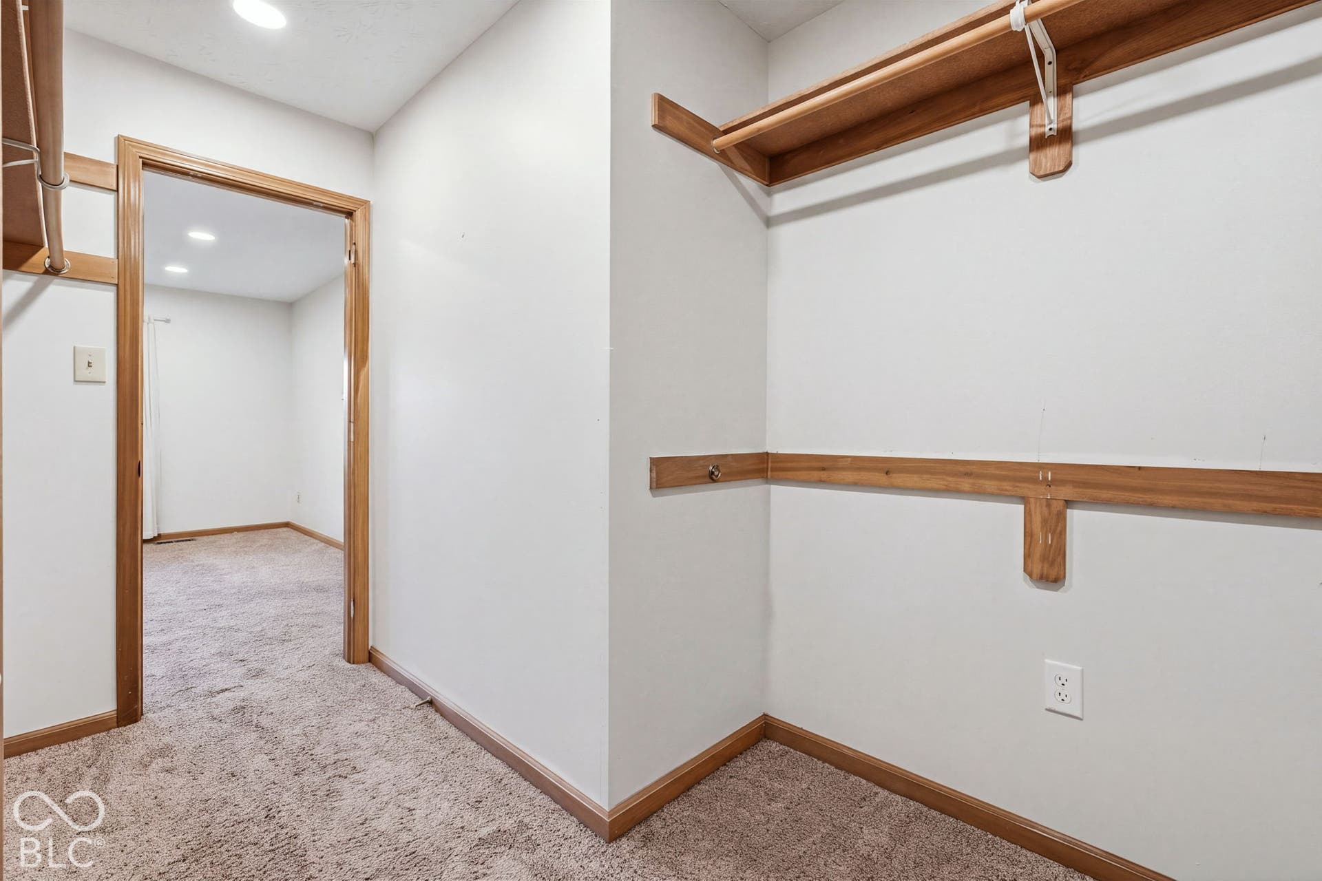 1137 Brookside Court, Avon, IN 46123 1137 Brookside Court, Avon, IN 46123