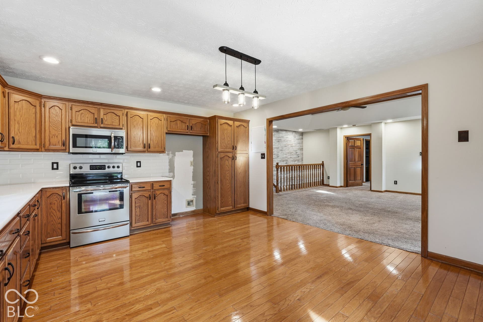 1137 Brookside Court, Avon, IN 46123 1137 Brookside Court, Avon, IN 46123
