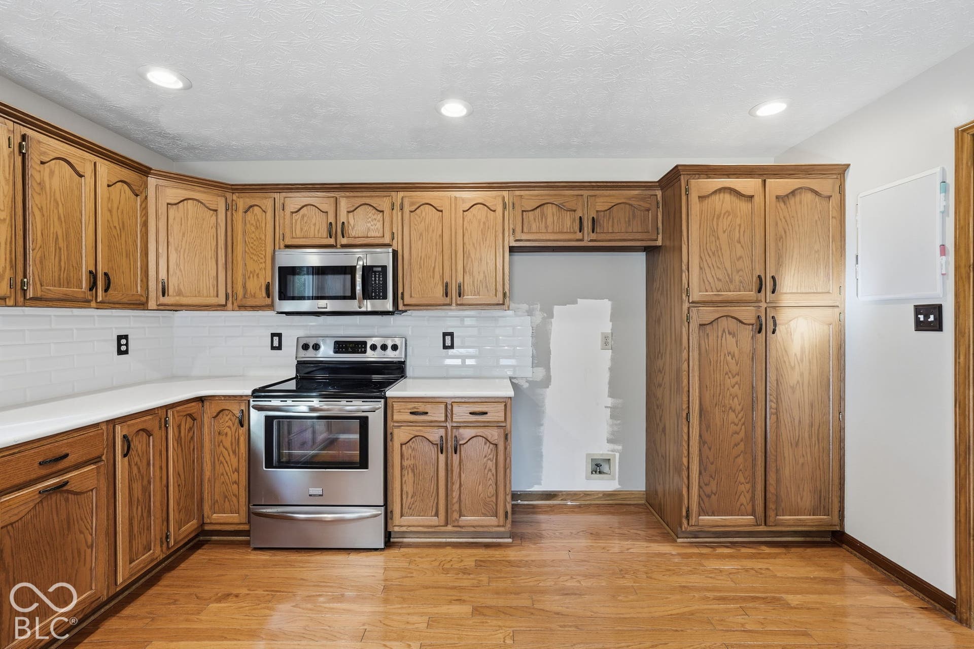 1137 Brookside Court, Avon, IN 46123 1137 Brookside Court, Avon, IN 46123