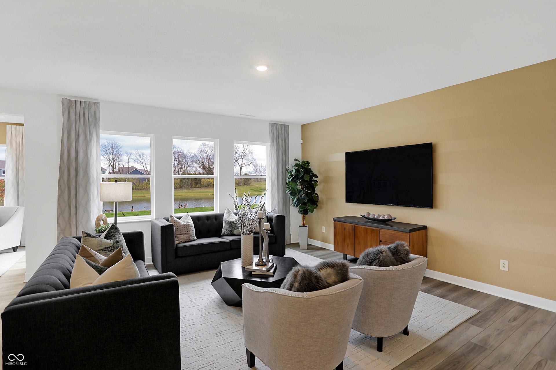 3802 Flora Drive, Franklin, IN 46131