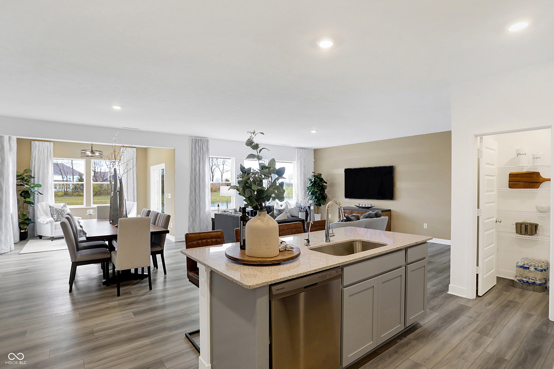 3802 Flora Drive, Franklin, IN 46131