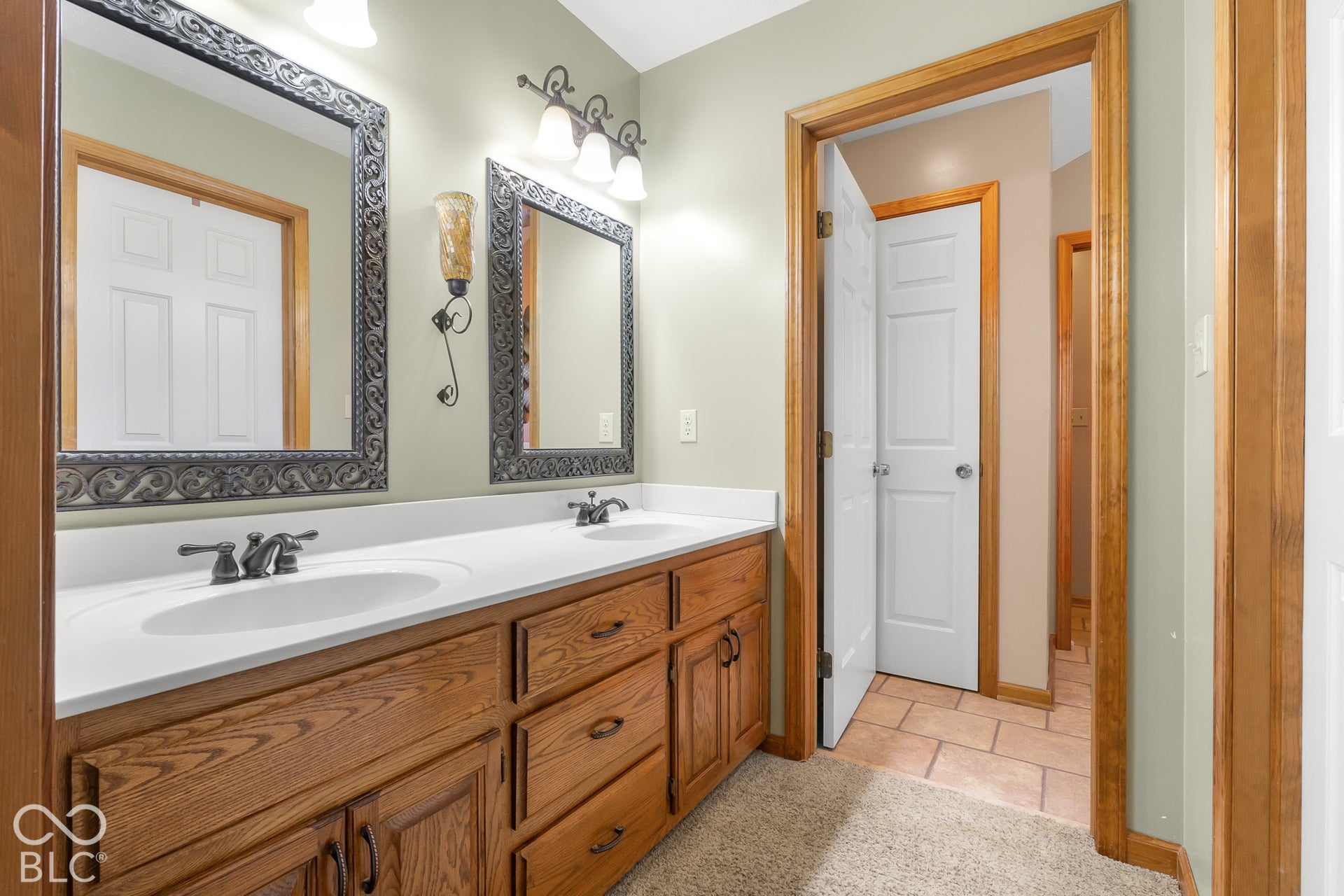 4694 29th Street, Columbus, IN 47203 4694 29th Street, Columbus, IN 47203