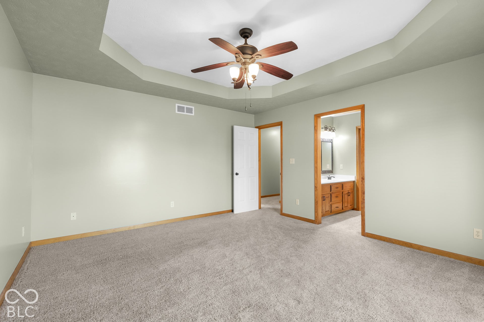 4694 29th Street, Columbus, IN 47203 4694 29th Street, Columbus, IN 47203