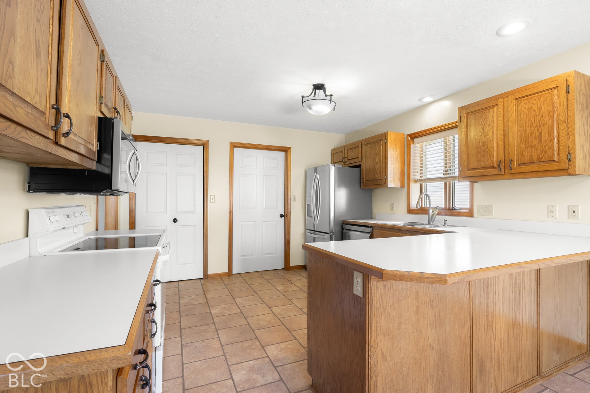 4694 29th Street, Columbus, IN 47203 4694 29th Street, Columbus, IN 47203