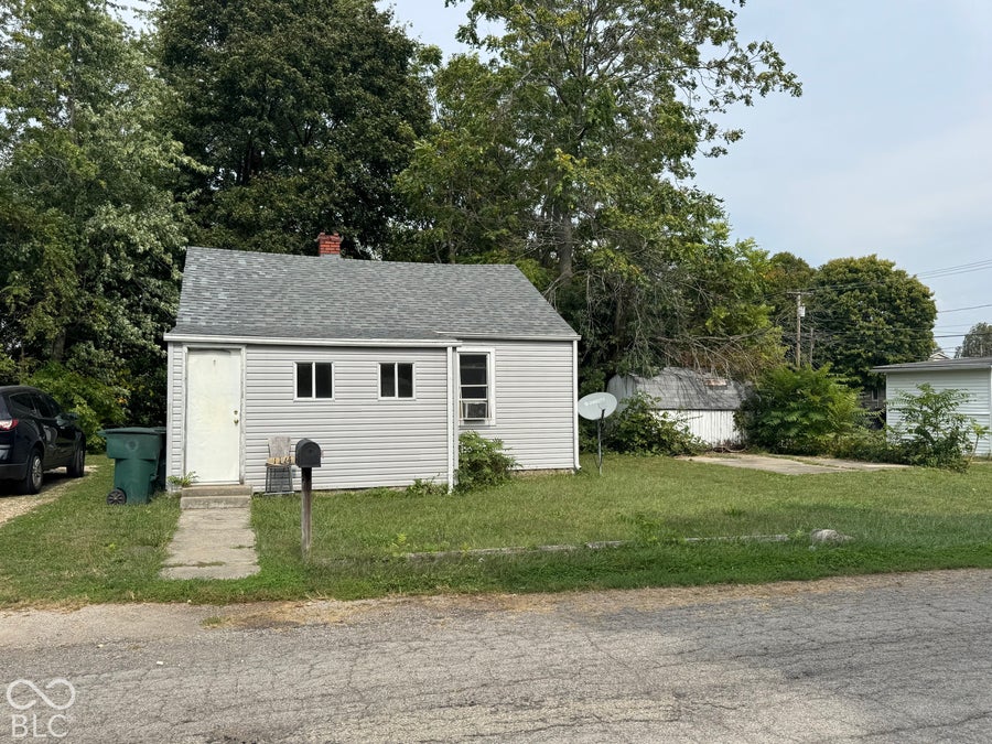 Property photo for 1114 E 6th Street, Muncie, IN